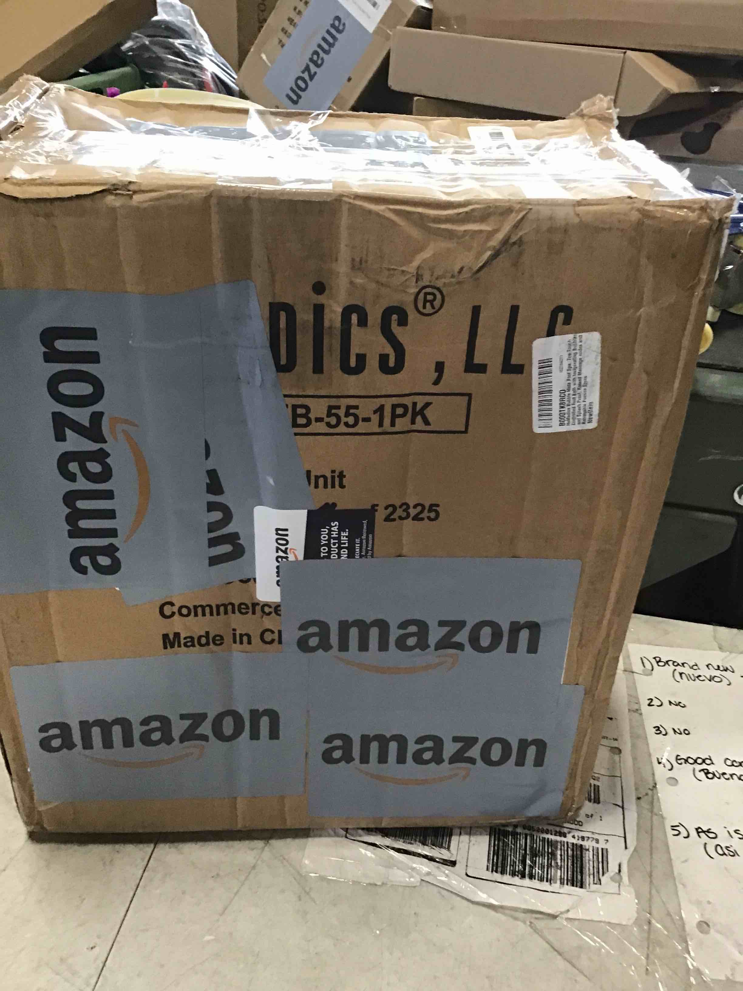 HoMedics Bubble Mate Foot Spa, Toe Touch Controlled Foot Bath with Invigorating Bubbles and Splash Proof, Raised Massage nodes and Removable Pumice Stone