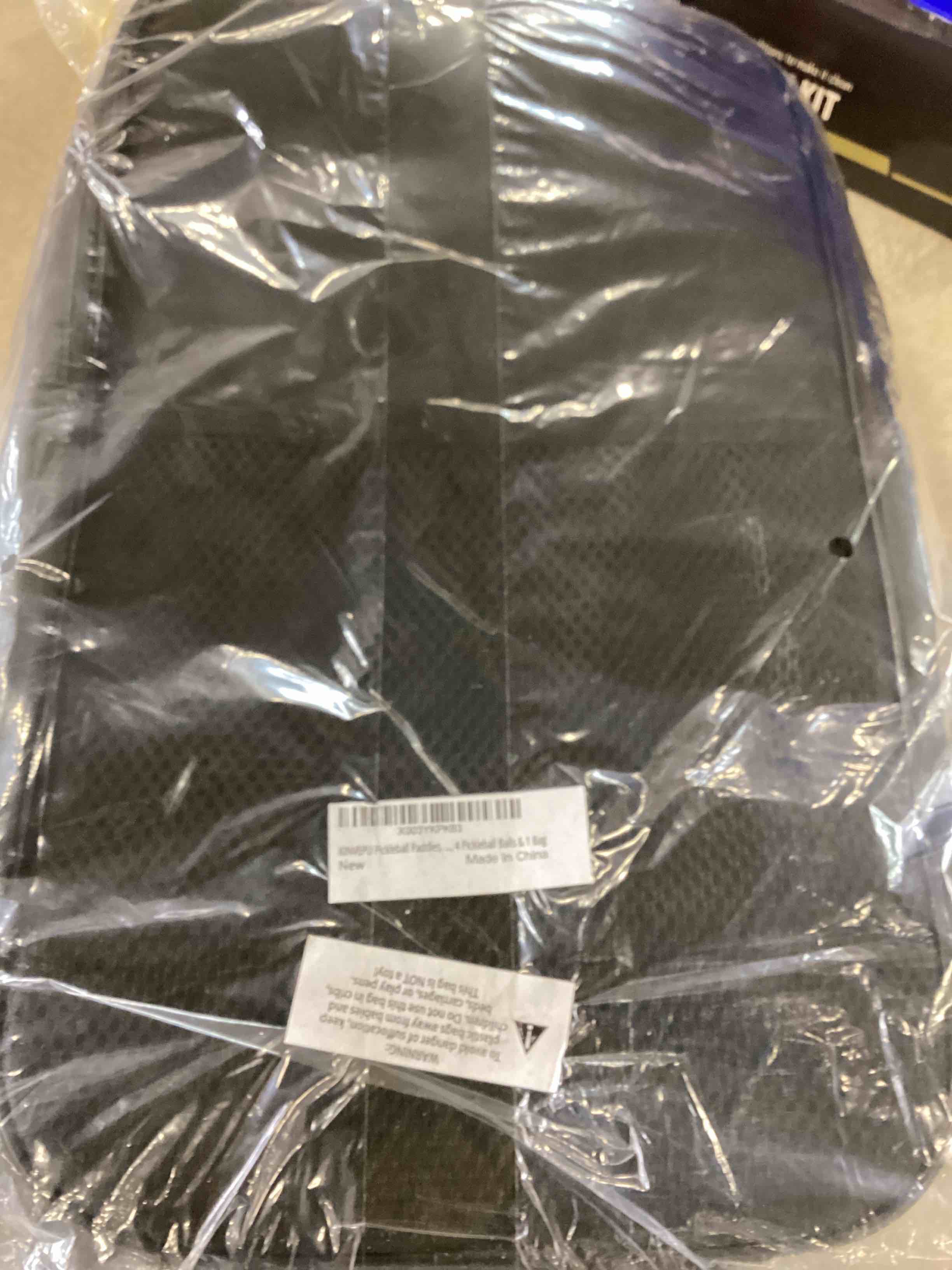 https://s3.amazonaws.com/lotting-images-prod/bidfta/RED6420842_1718389381853.jpeg