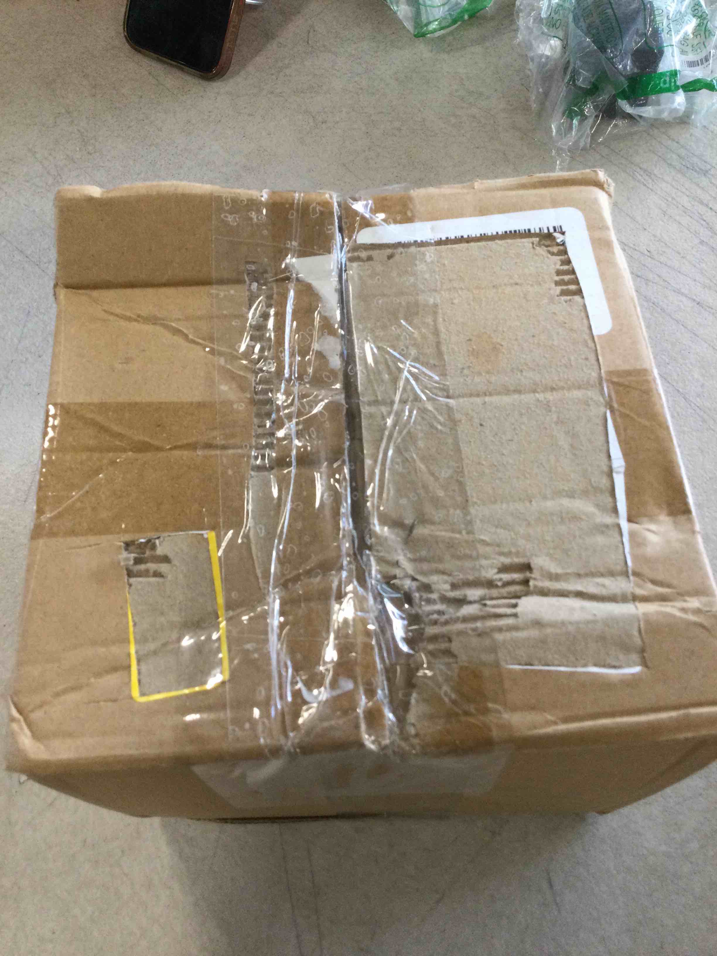 https://s3.amazonaws.com/lotting-images-prod/bidfta/RED6420963_1718453879168.jpeg