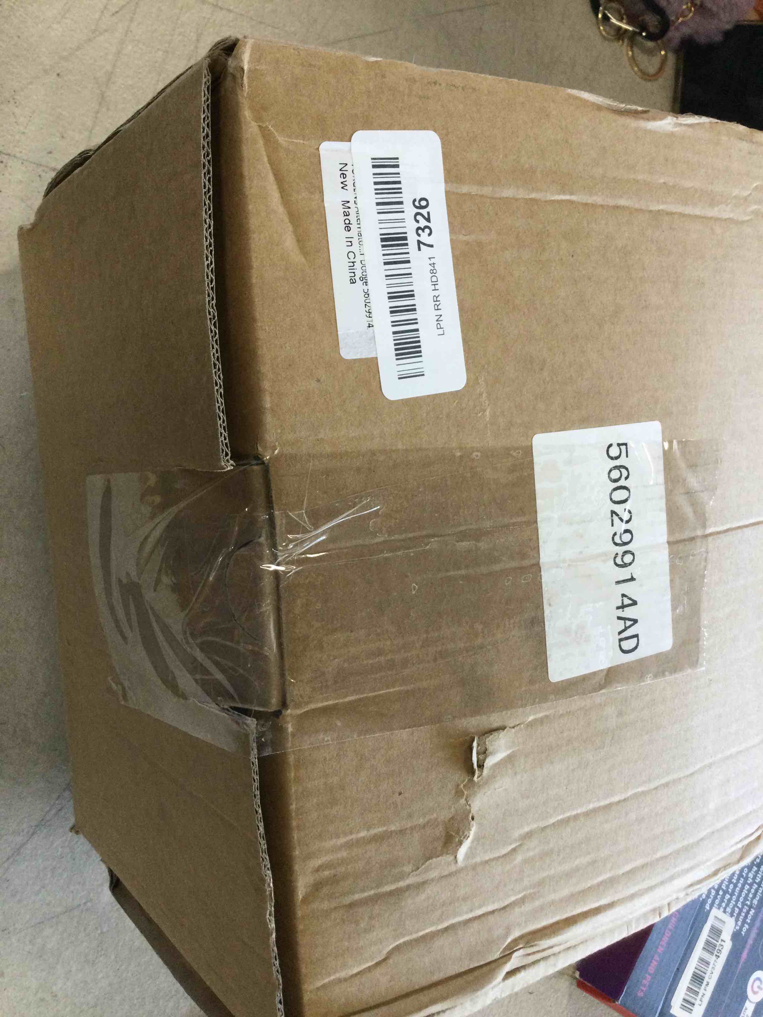 https://s3.amazonaws.com/lotting-images-prod/bidfta/RED6421012_1718458815725.jpeg