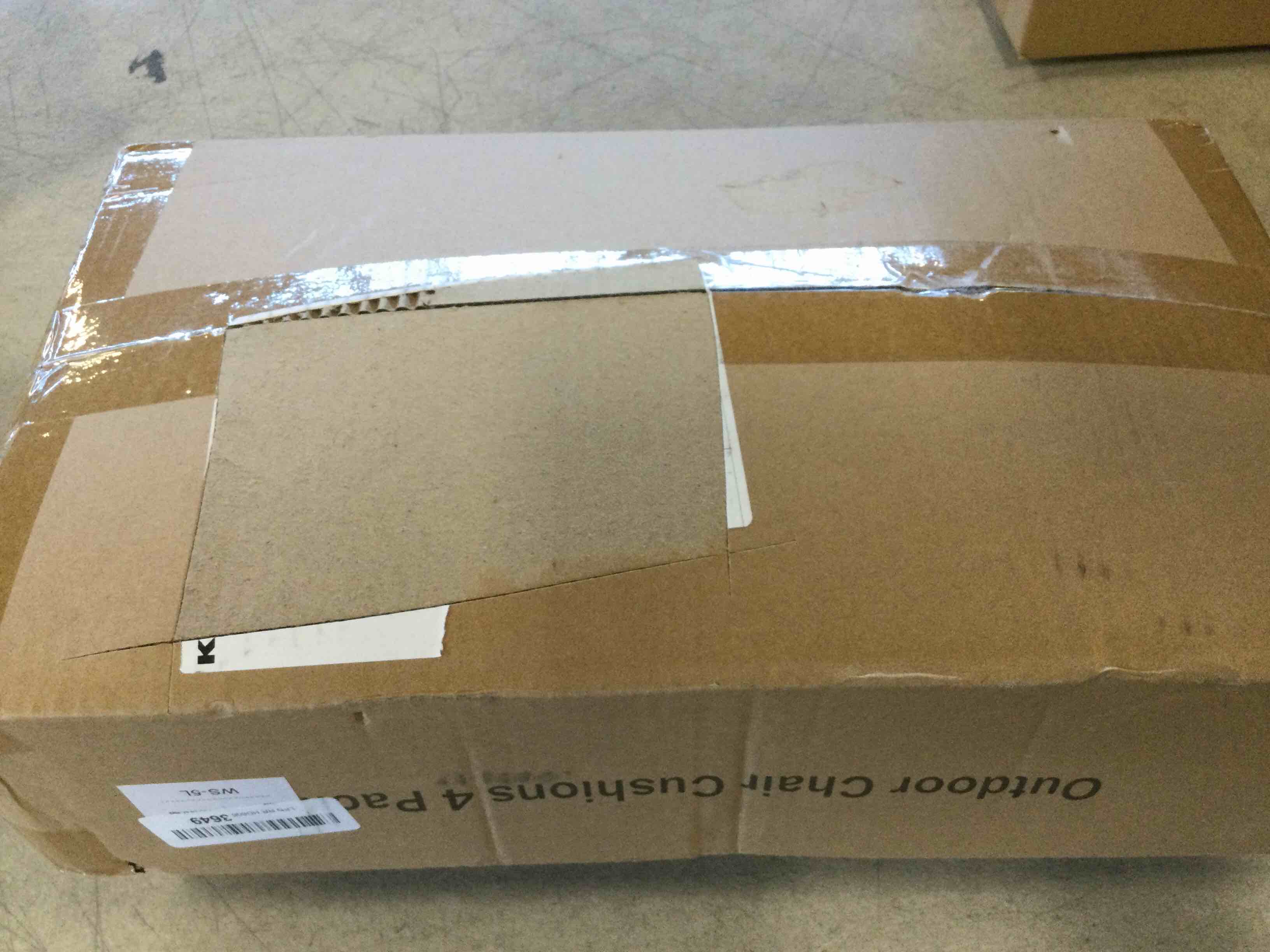 https://s3.amazonaws.com/lotting-images-prod/bidfta/RED6421183_1718476559628.jpeg