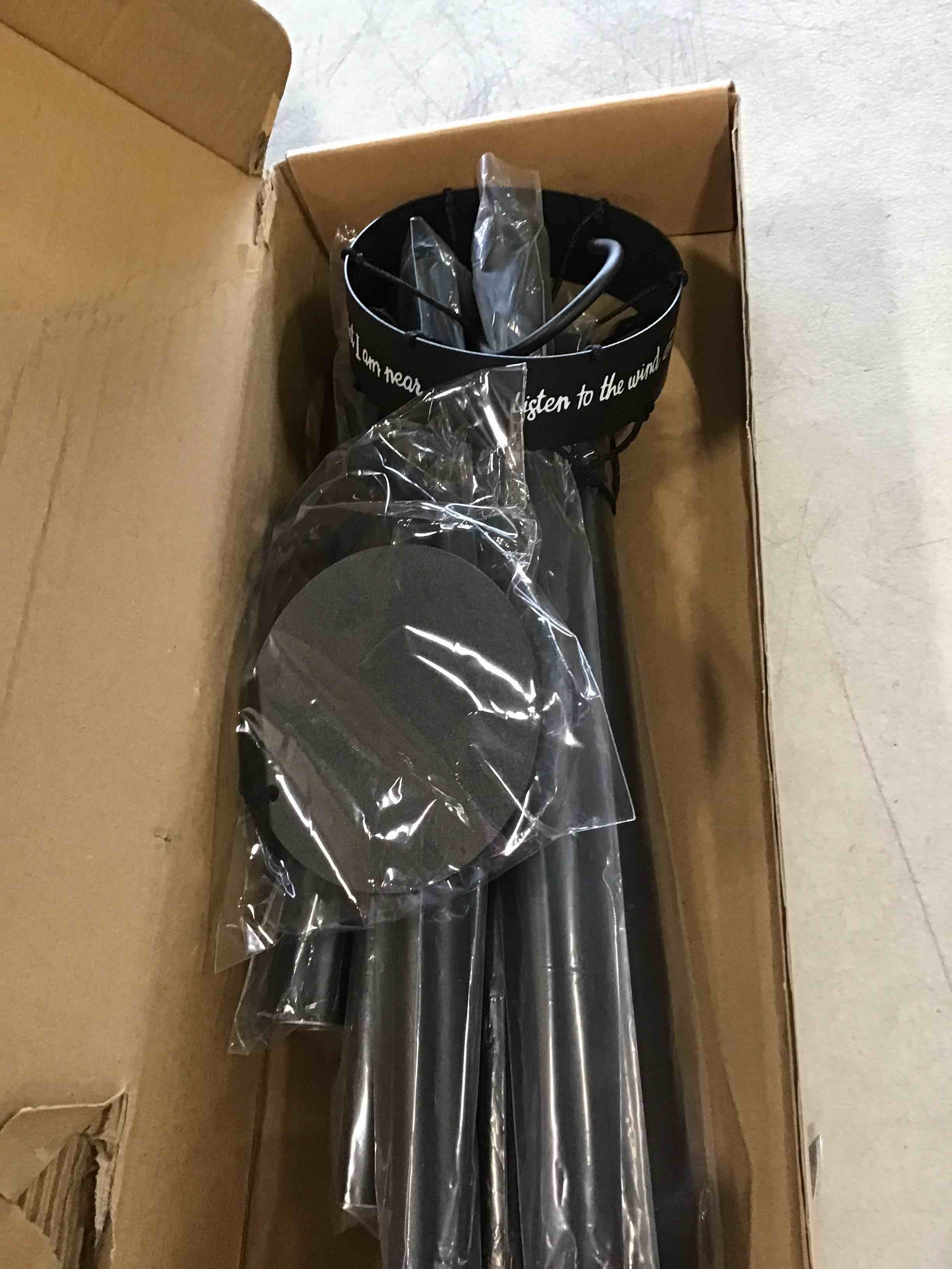 https://s3.amazonaws.com/lotting-images-prod/bidfta/RED6421764_1718741547694.jpeg