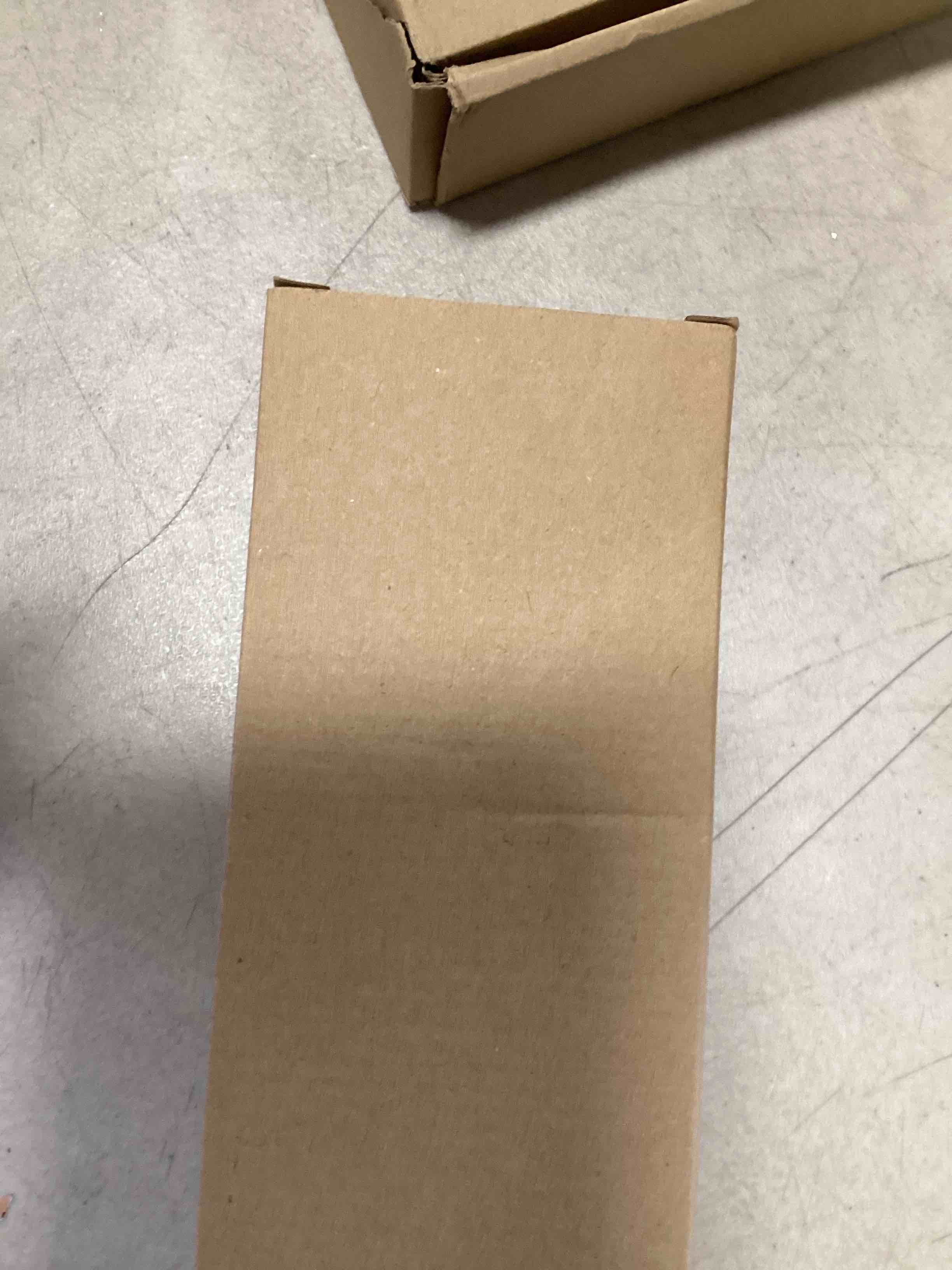 https://s3.amazonaws.com/lotting-images-prod/bidfta/RED6422115_1718386605966.jpeg