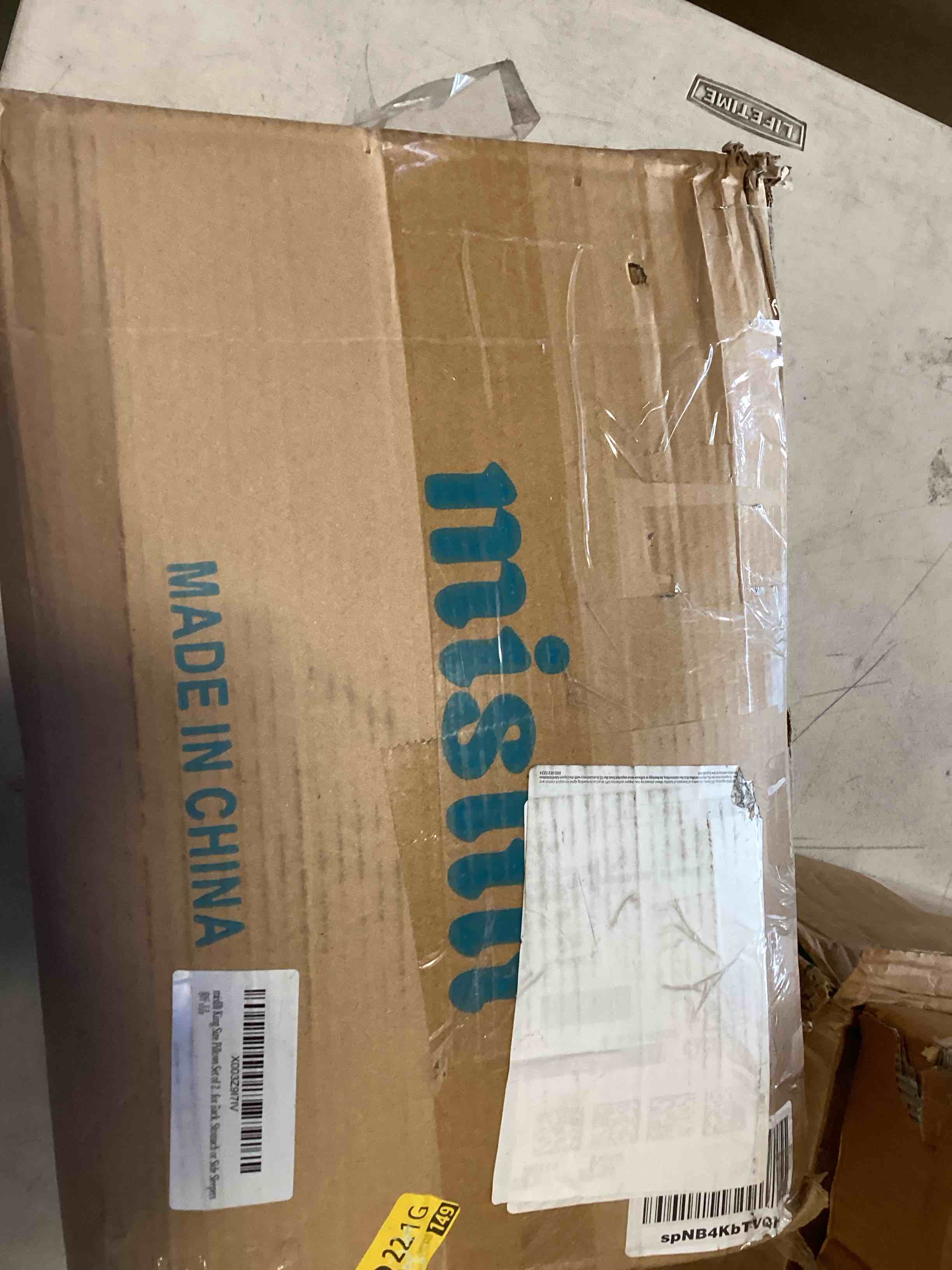 https://s3.amazonaws.com/lotting-images-prod/bidfta/RED6422249_1718454669462.jpeg
