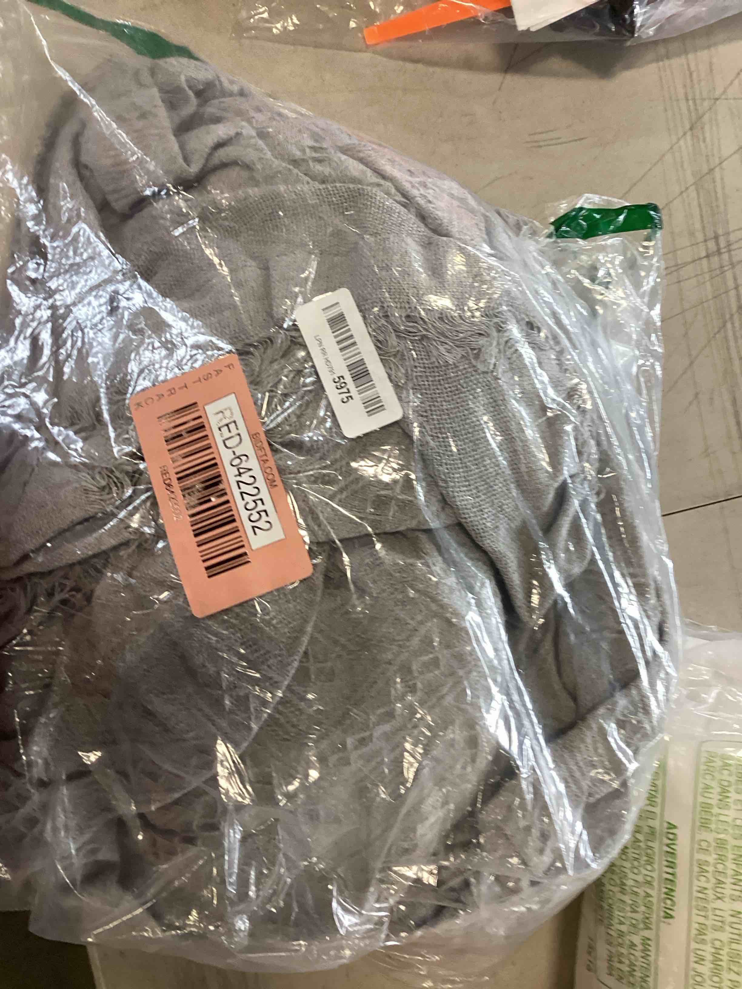 https://s3.amazonaws.com/lotting-images-prod/bidfta/RED6422552_1718638987246.jpeg
