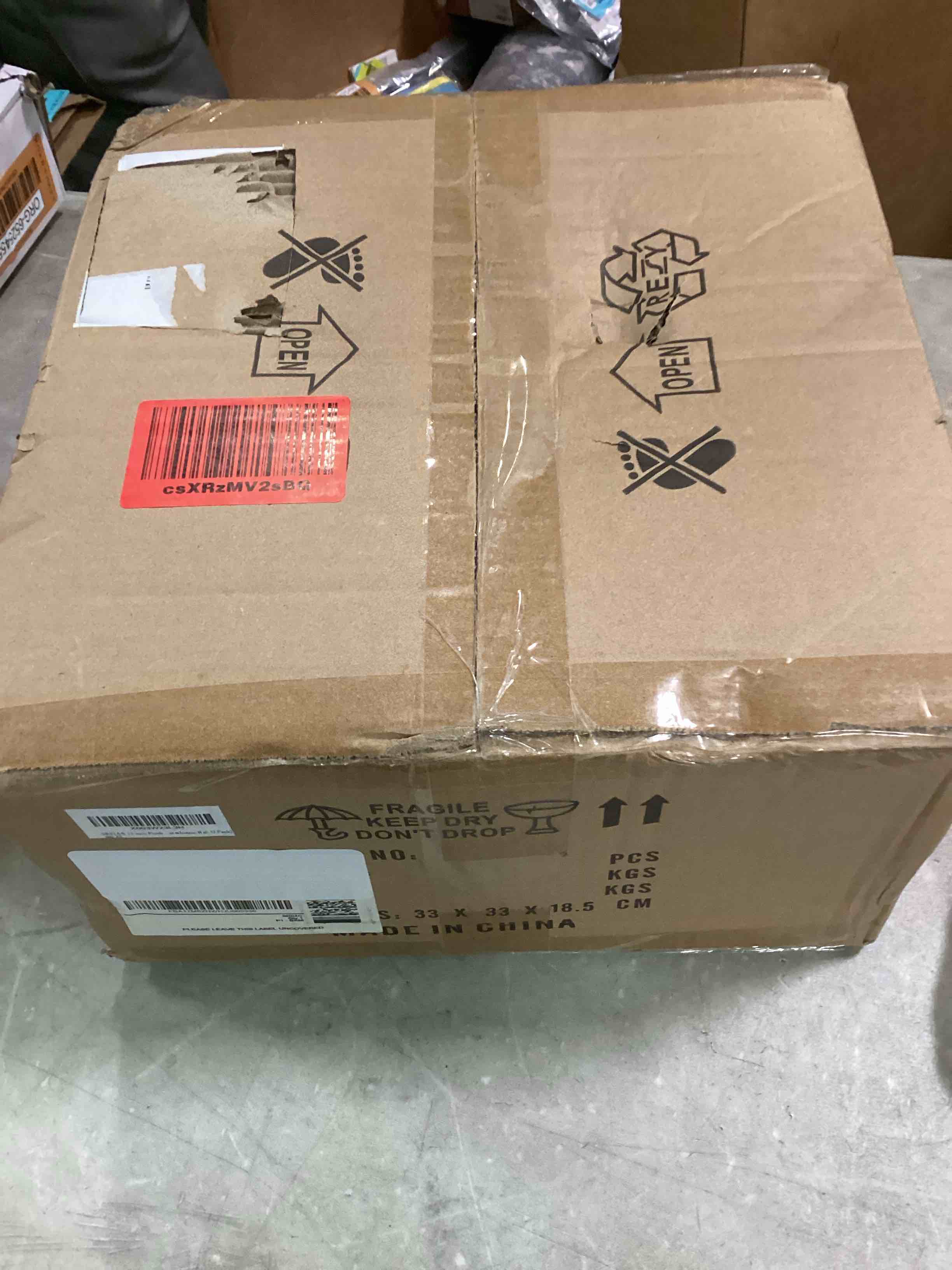 https://s3.amazonaws.com/lotting-images-prod/bidfta/RED6423813_1718649854244.jpeg