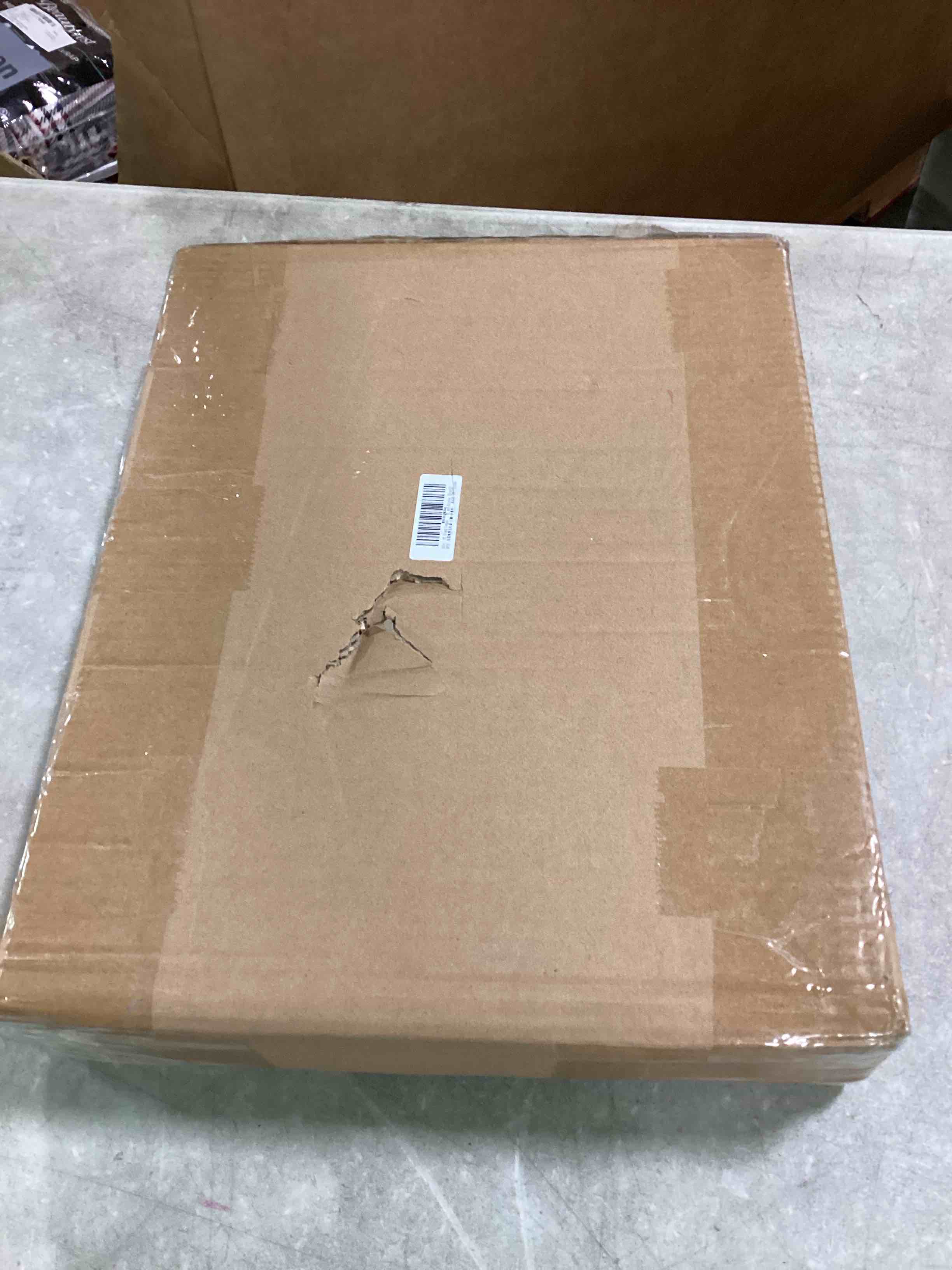 https://s3.amazonaws.com/lotting-images-prod/bidfta/RED6423834_1718651835861.jpeg