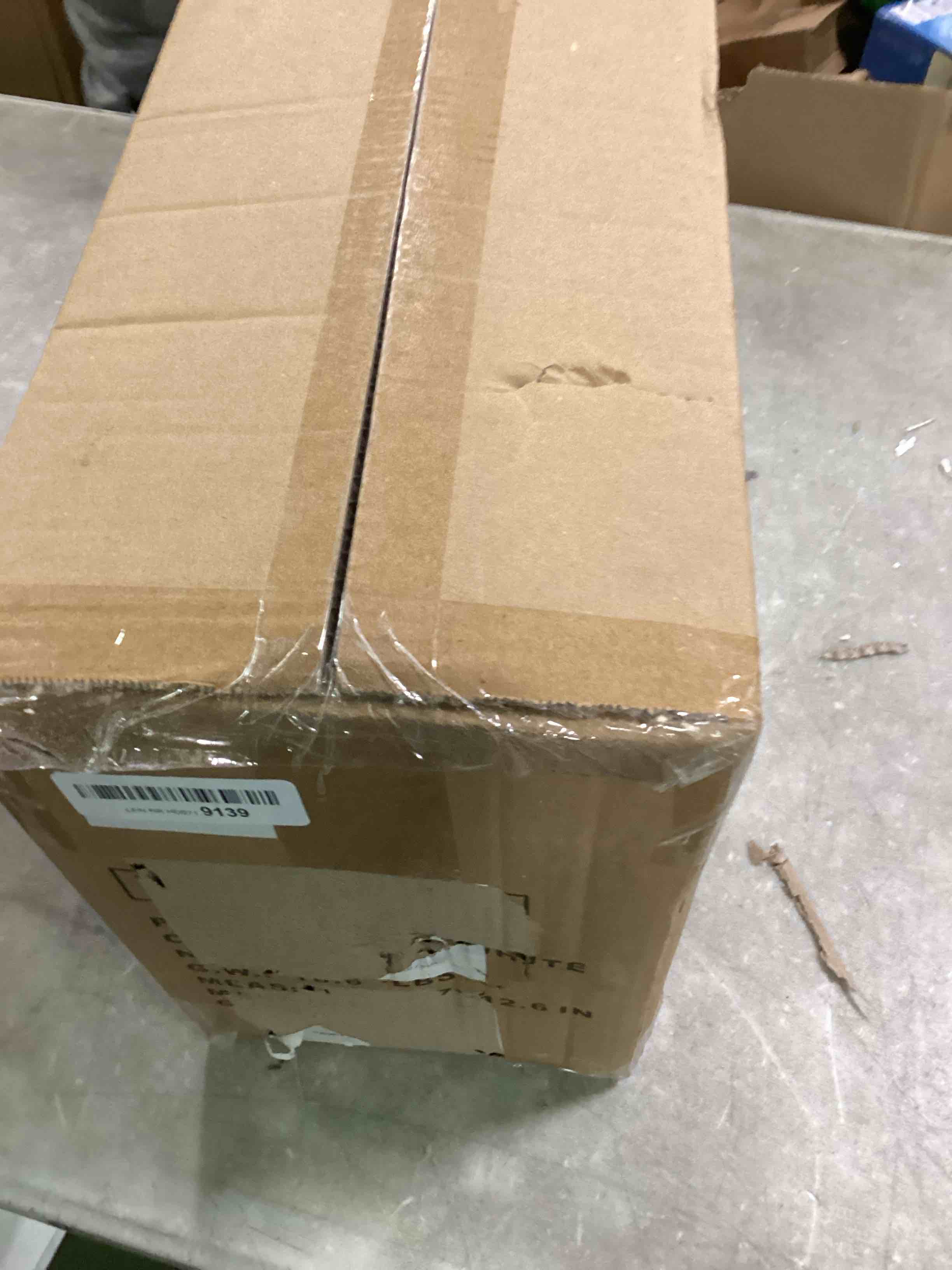 https://s3.amazonaws.com/lotting-images-prod/bidfta/RED6423854_1718653743189.jpeg
