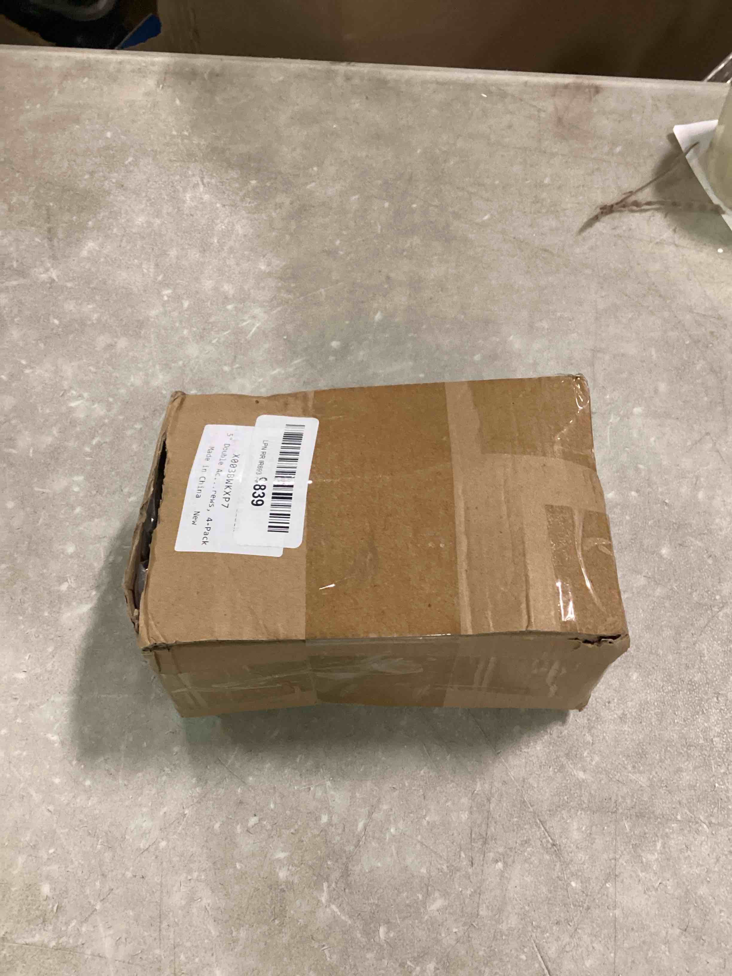 https://s3.amazonaws.com/lotting-images-prod/bidfta/RED6423864_1718655266777.jpeg