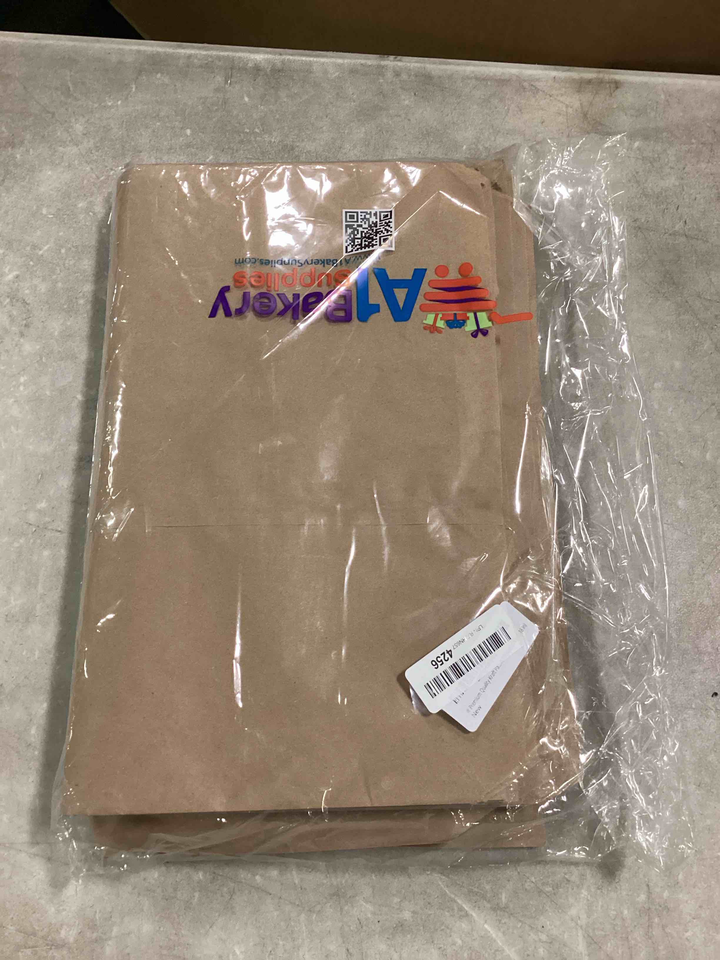 https://s3.amazonaws.com/lotting-images-prod/bidfta/RED6424024_1718731258393.jpeg
