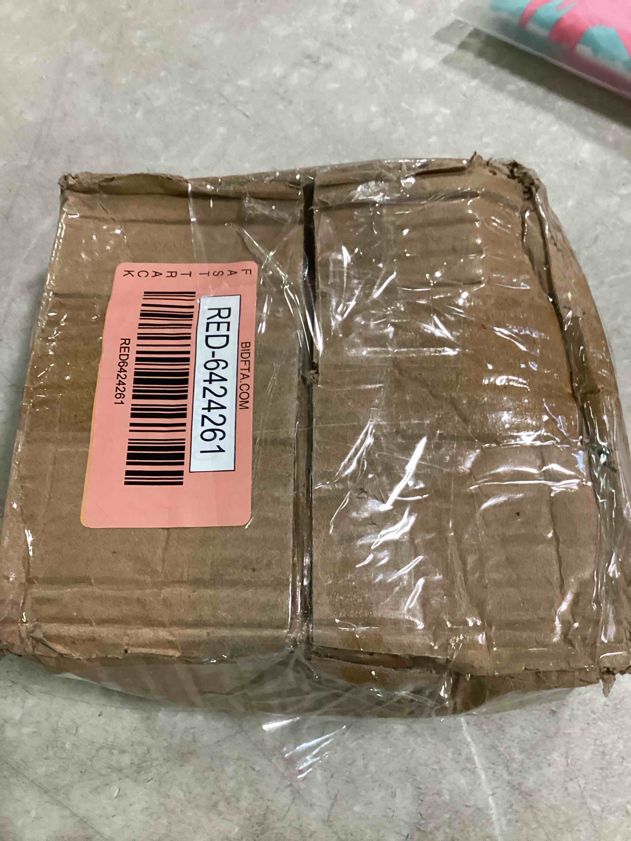 https://s3.amazonaws.com/lotting-images-prod/bidfta/RED6424261_1718819198970.jpeg