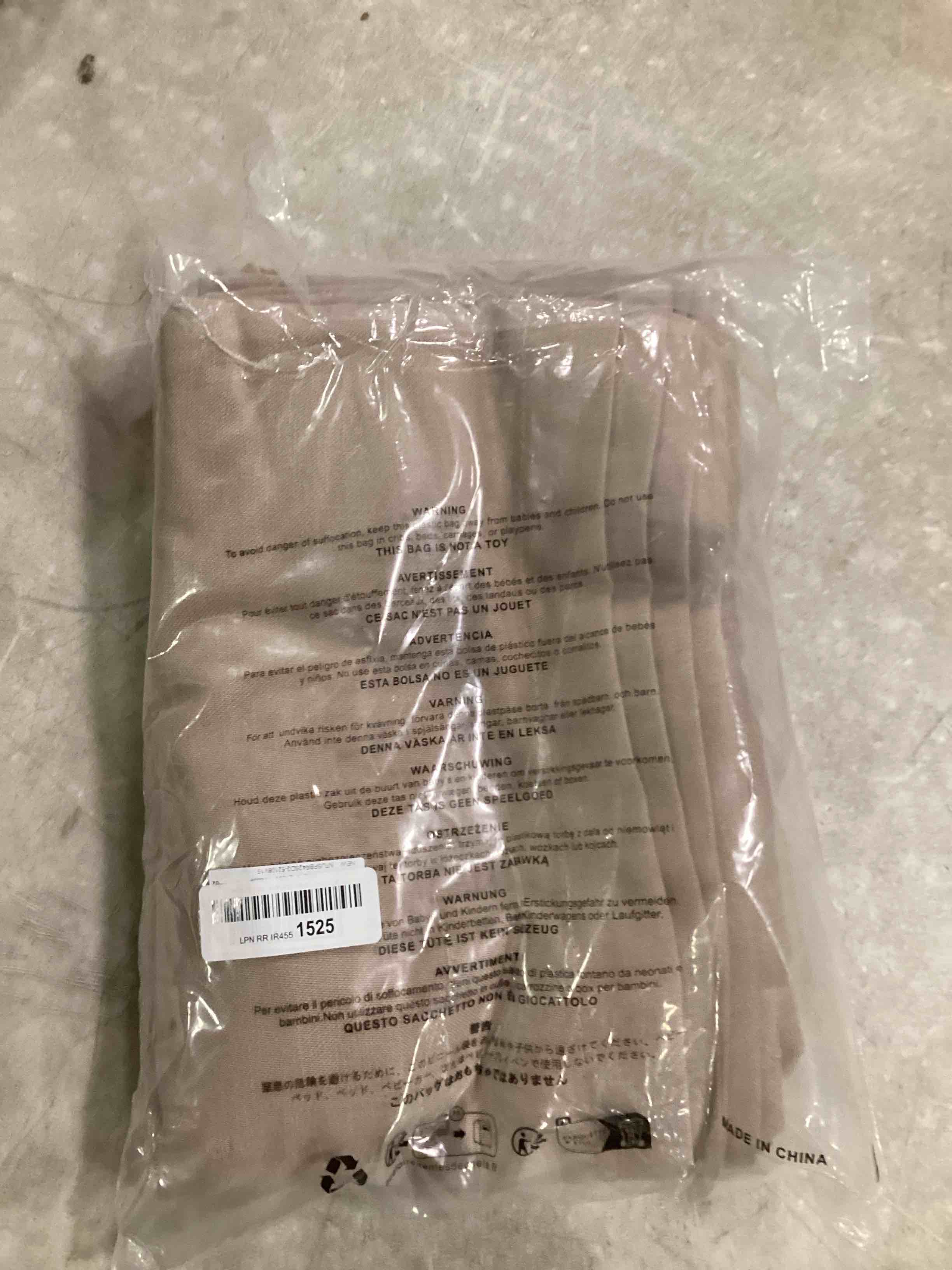 https://s3.amazonaws.com/lotting-images-prod/bidfta/RED6424829_1719063635480.jpeg