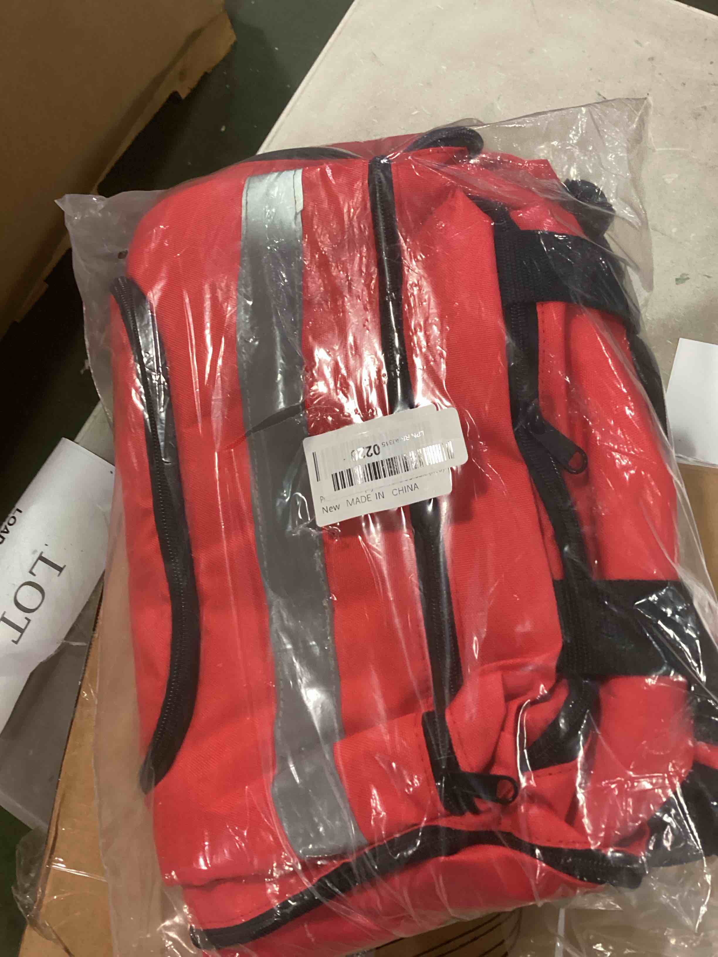 https://s3.amazonaws.com/lotting-images-prod/bidfta/RED6425323_1718723245315.jpeg