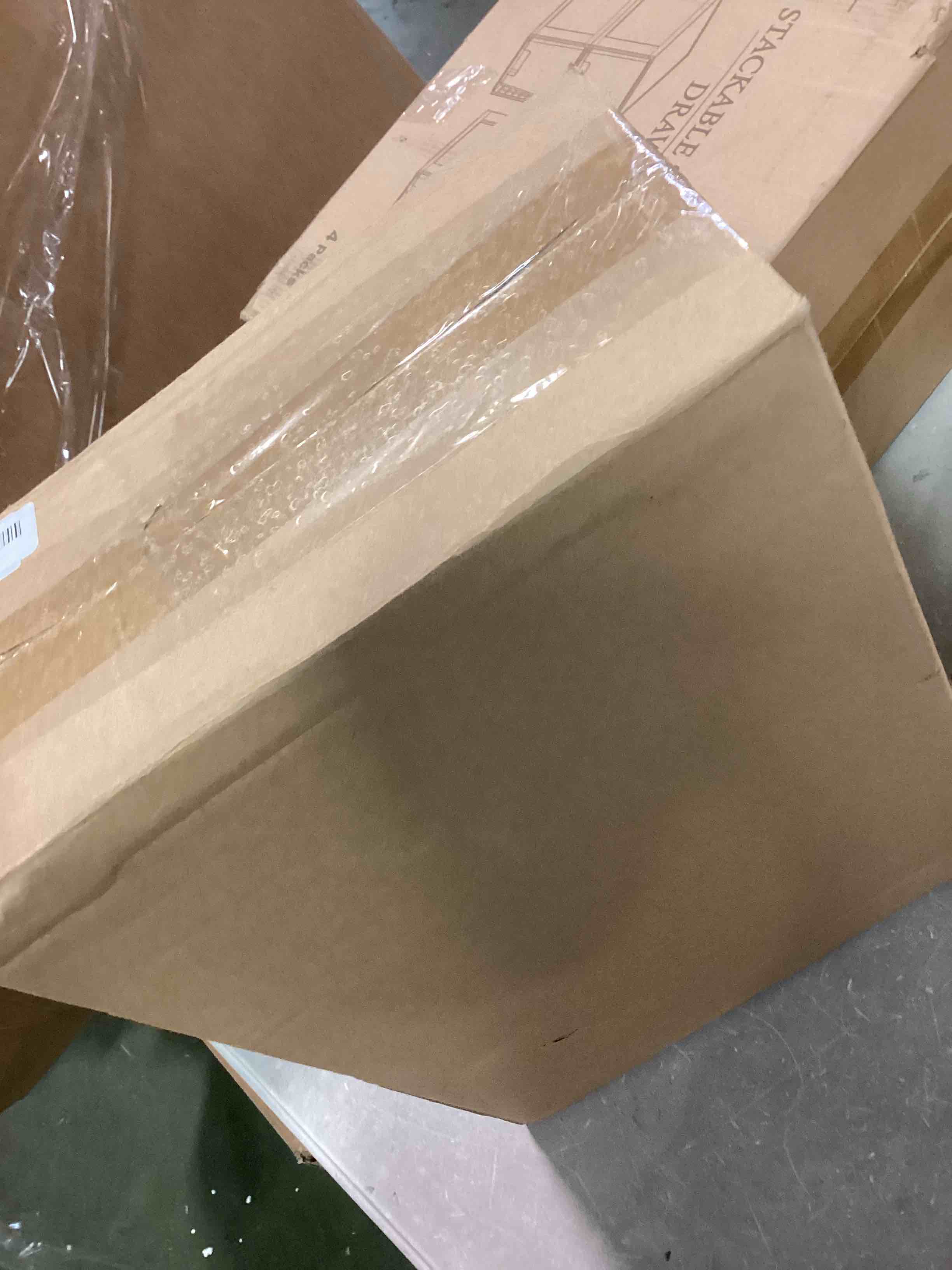 https://s3.amazonaws.com/lotting-images-prod/bidfta/RED6425337_1718724227207.jpeg