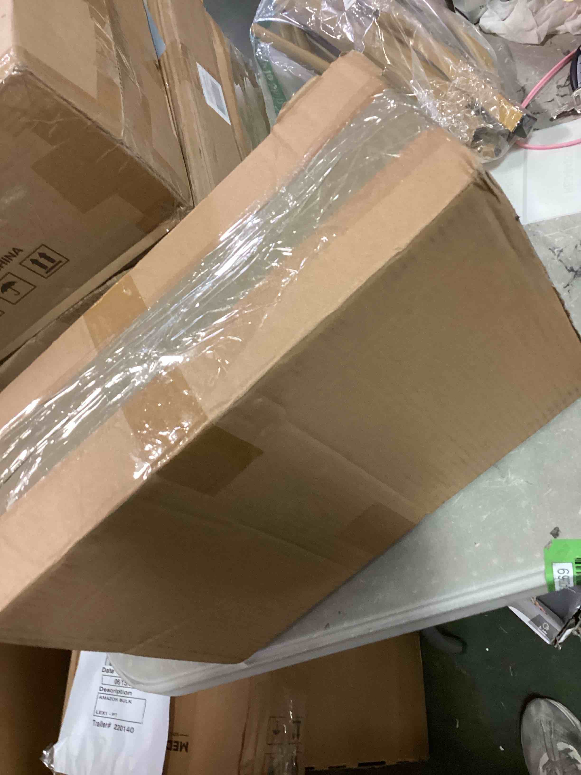 https://s3.amazonaws.com/lotting-images-prod/bidfta/RED6425342_1718724967881.jpeg