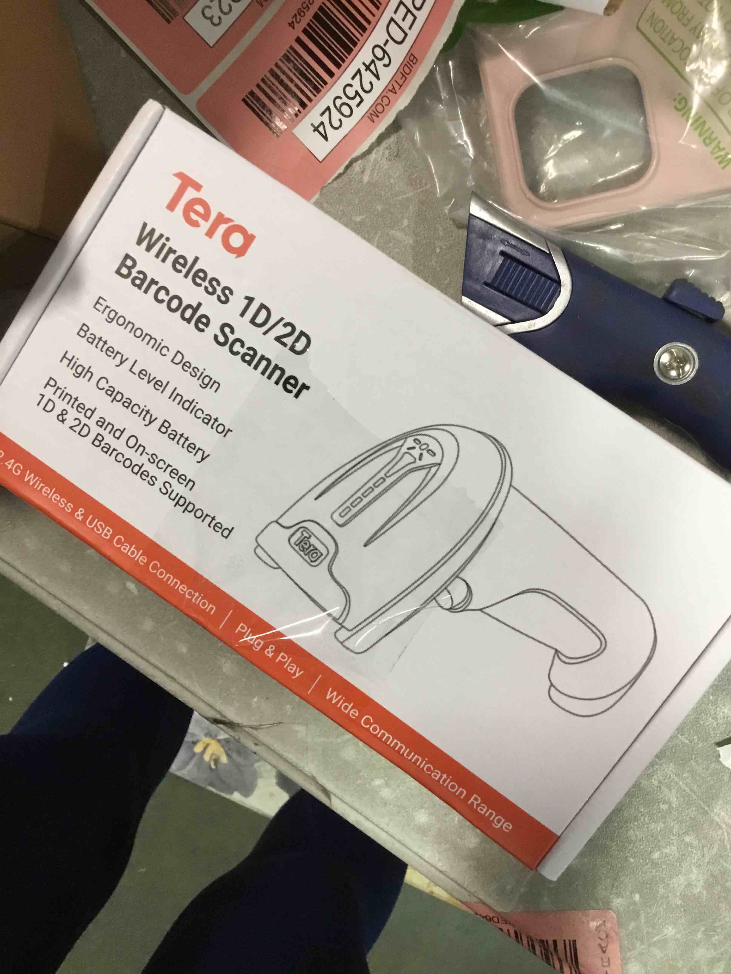 https://s3.amazonaws.com/lotting-images-prod/bidfta/RED6425926_1718894422204.jpeg