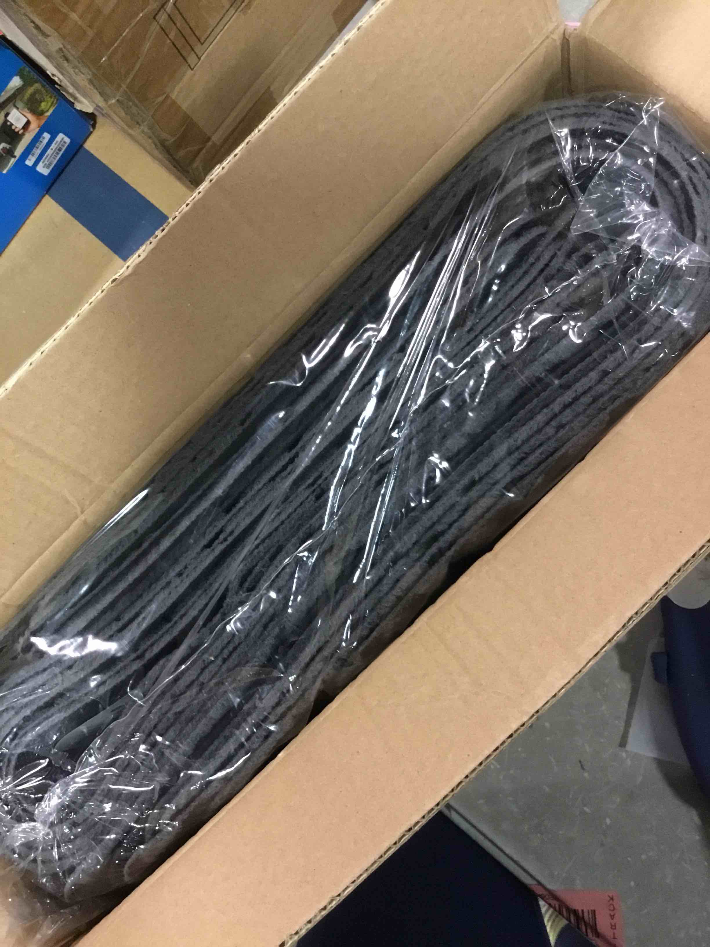 https://s3.amazonaws.com/lotting-images-prod/bidfta/RED6425967_1718897062579.jpeg