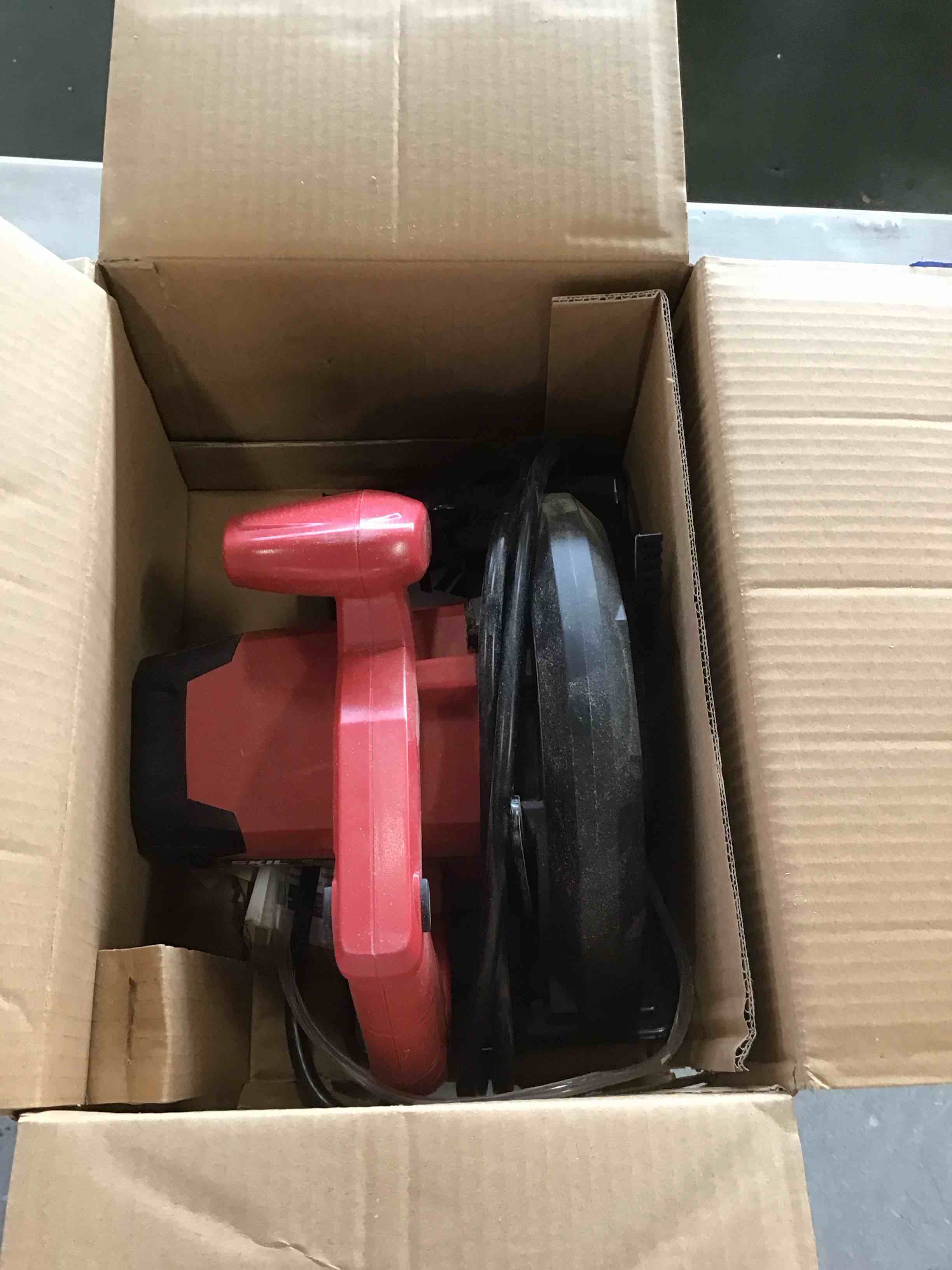 https://s3.amazonaws.com/lotting-images-prod/bidfta/RED6426899_1718886666937.jpeg