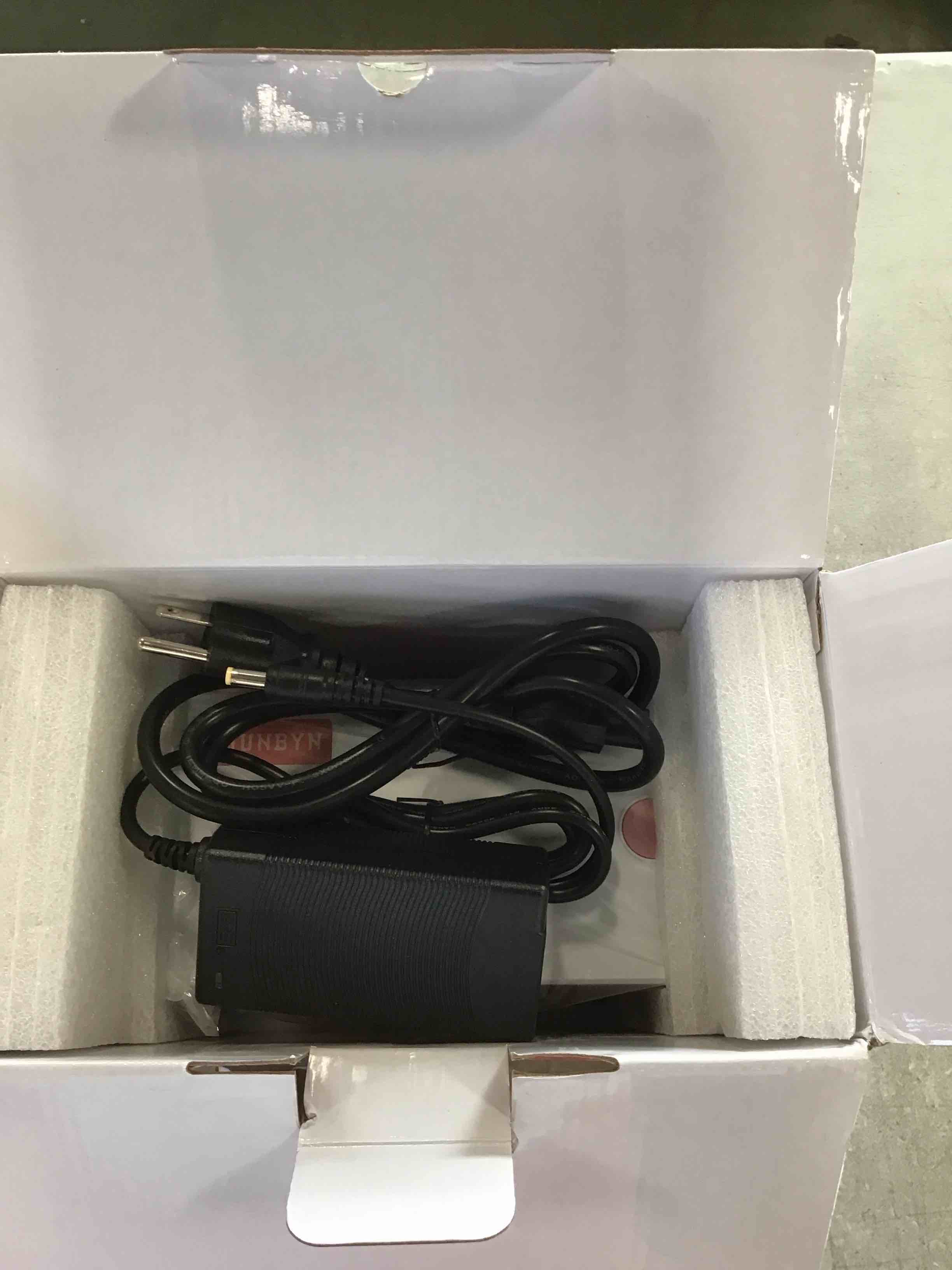 https://s3.amazonaws.com/lotting-images-prod/bidfta/RED6426906_1718887402402.jpeg