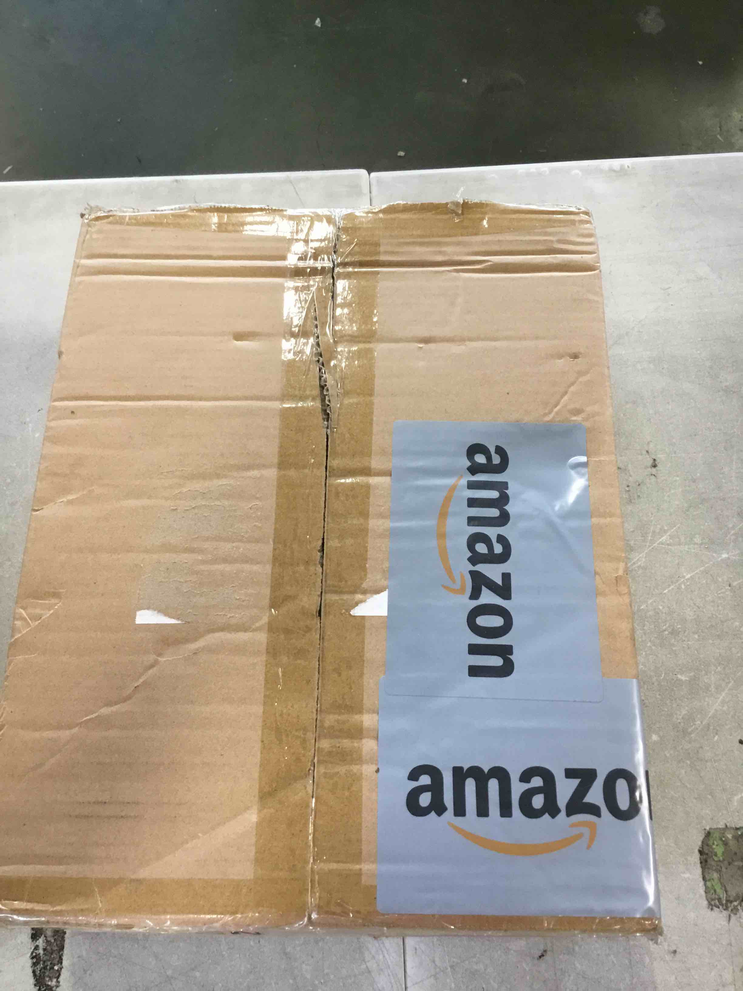 https://s3.amazonaws.com/lotting-images-prod/bidfta/RED6427491_1719255498246.jpeg