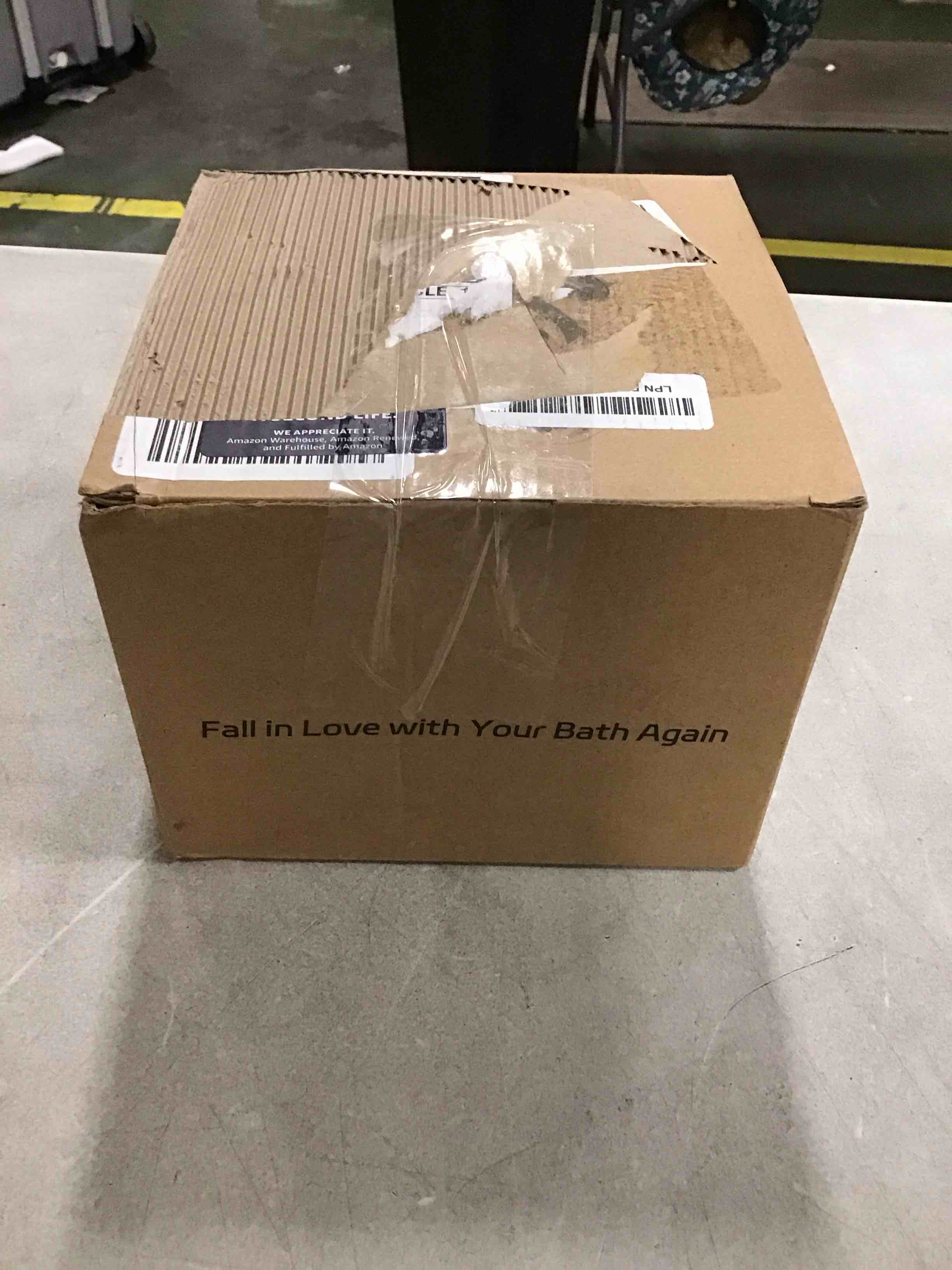 https://s3.amazonaws.com/lotting-images-prod/bidfta/RED6427532_1719372309412.jpeg