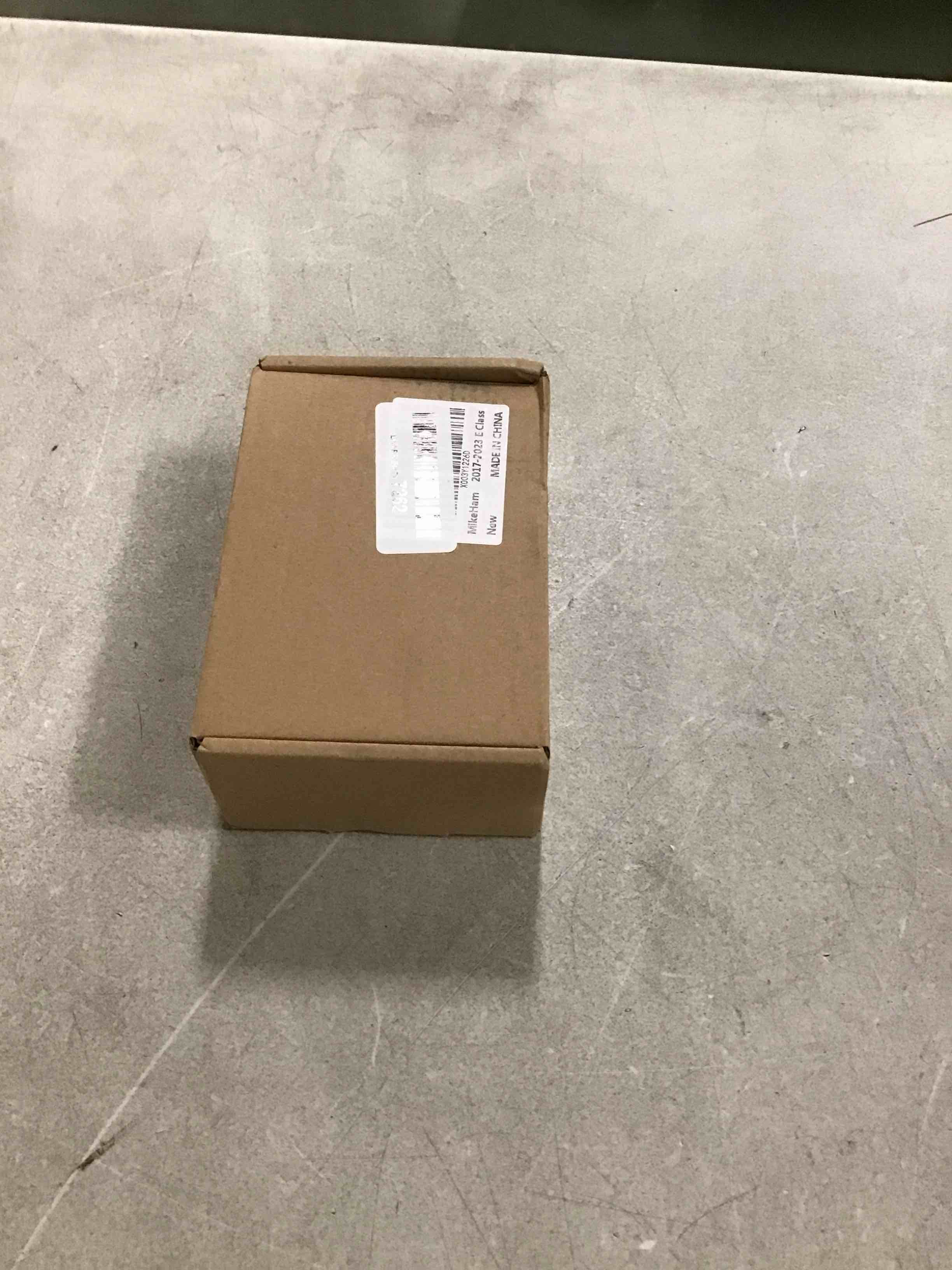 https://s3.amazonaws.com/lotting-images-prod/bidfta/RED6427634_1719379208457.jpeg