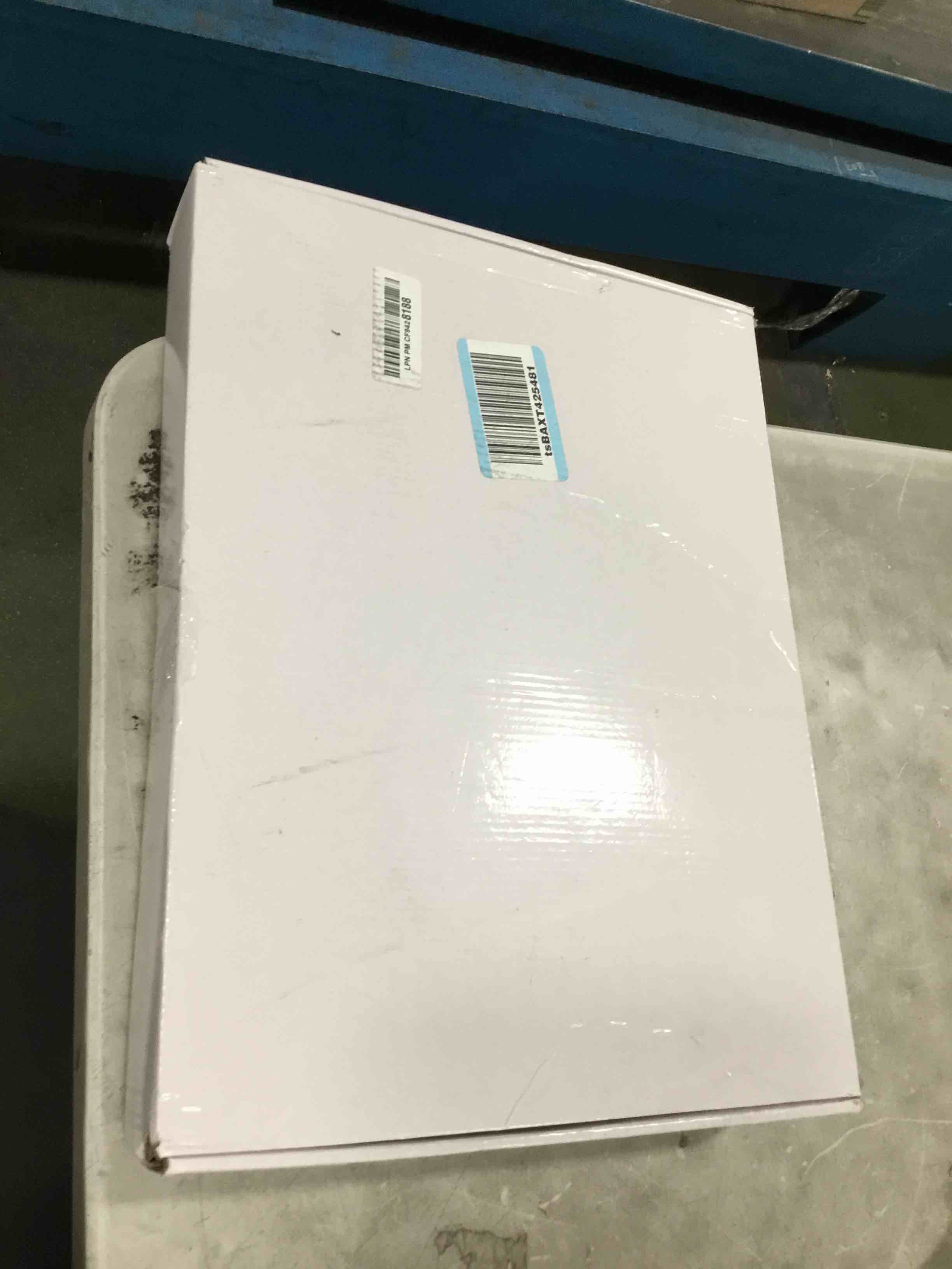https://s3.amazonaws.com/lotting-images-prod/bidfta/RED6428903_1719545877683.jpeg