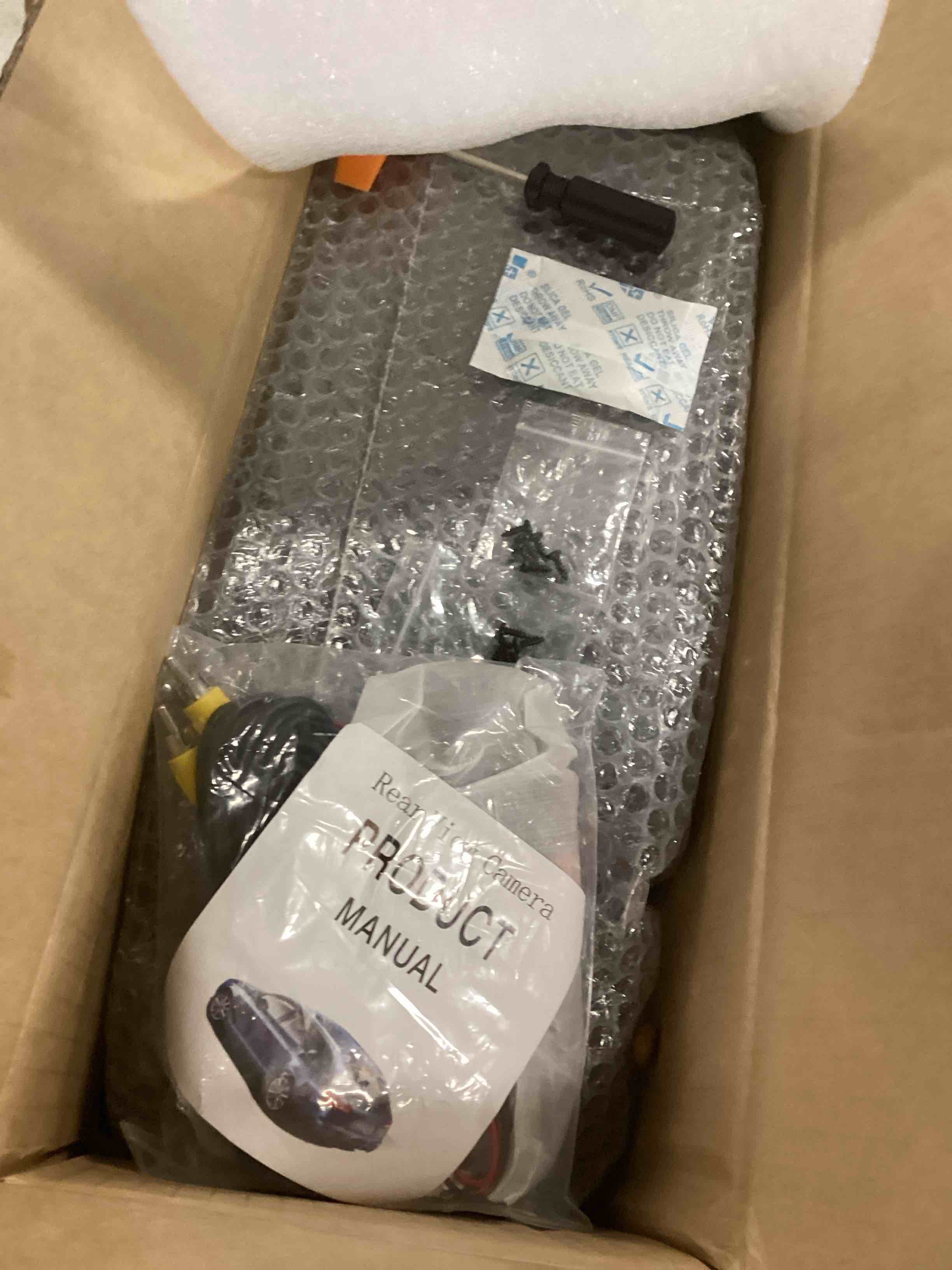 https://s3.amazonaws.com/lotting-images-prod/bidfta/RED6429812_1719575790650.jpeg