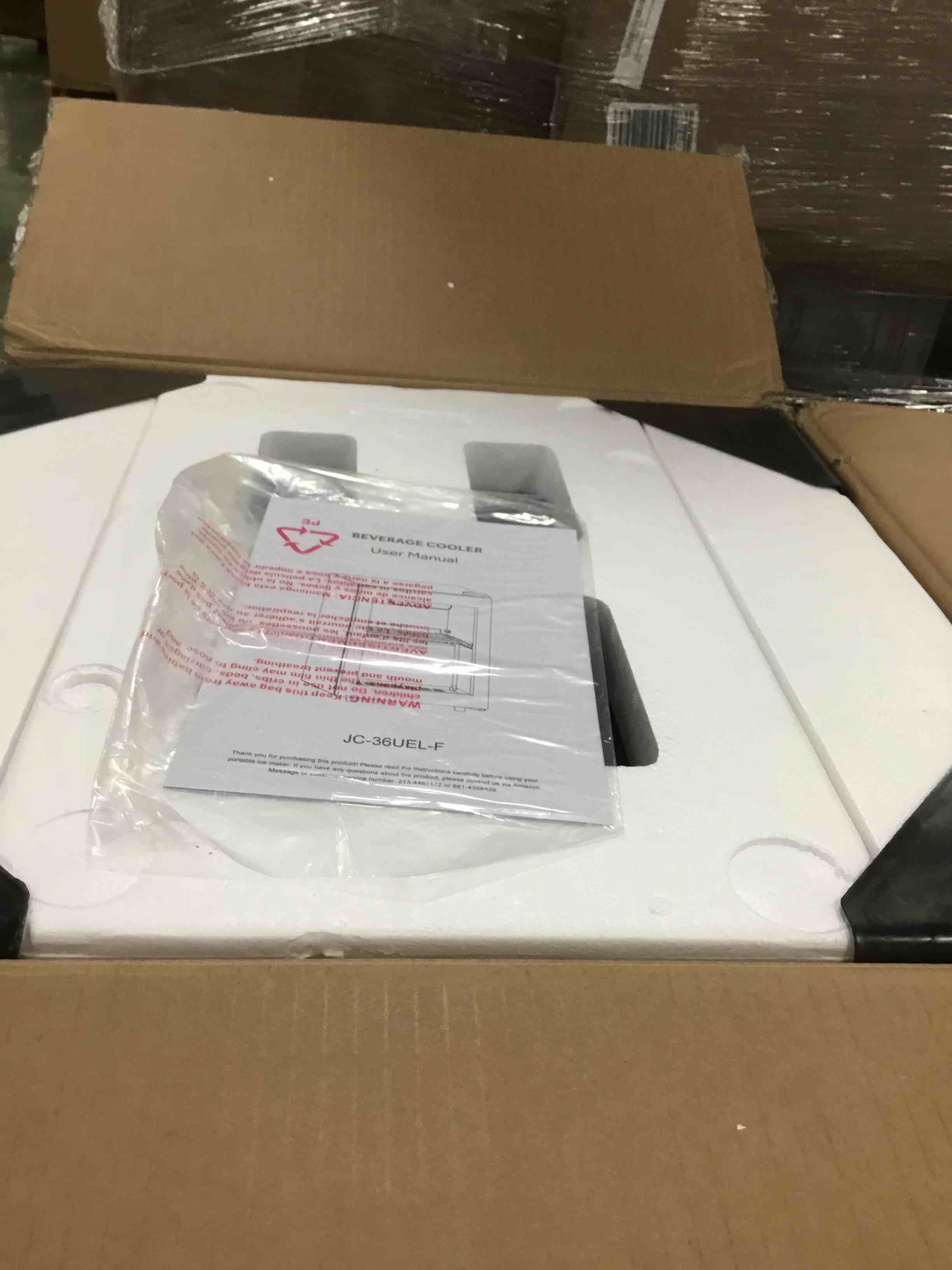 https://s3.amazonaws.com/lotting-images-prod/bidfta/RED6430145_1719627666359.jpeg