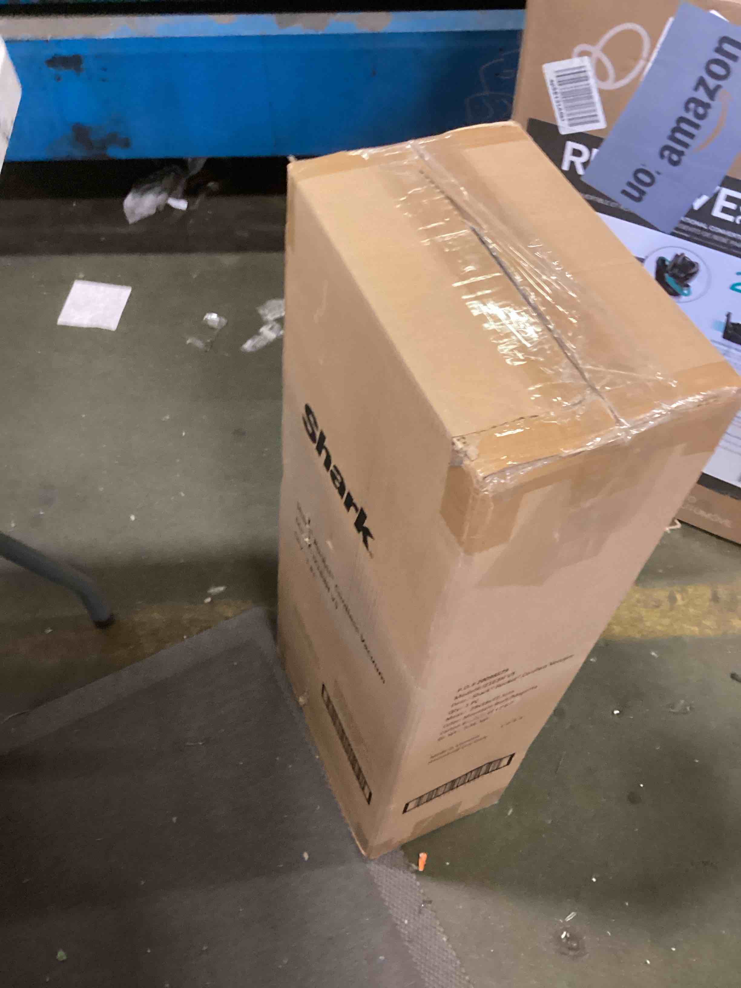 https://s3.amazonaws.com/lotting-images-prod/bidfta/RED6430408_1719859361573.jpeg
