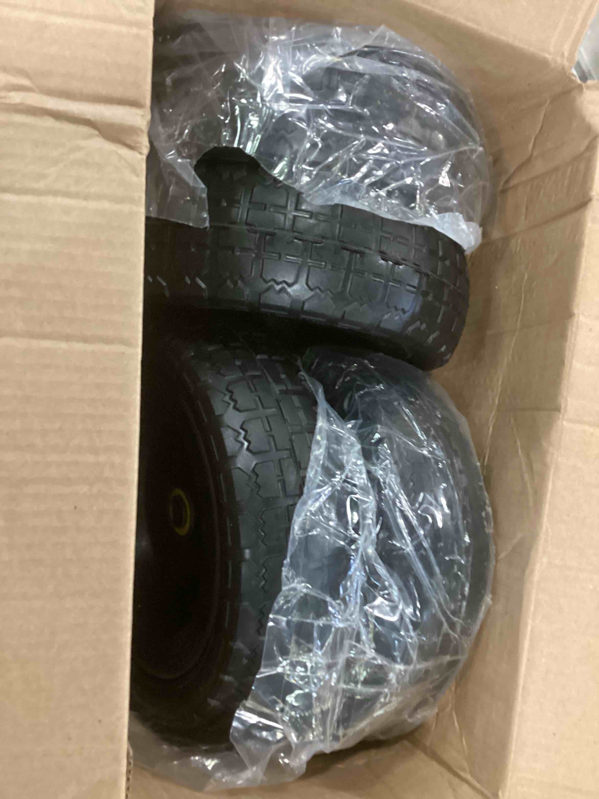 https://s3.amazonaws.com/lotting-images-prod/bidfta/RED6430761_1719940531508.jpeg