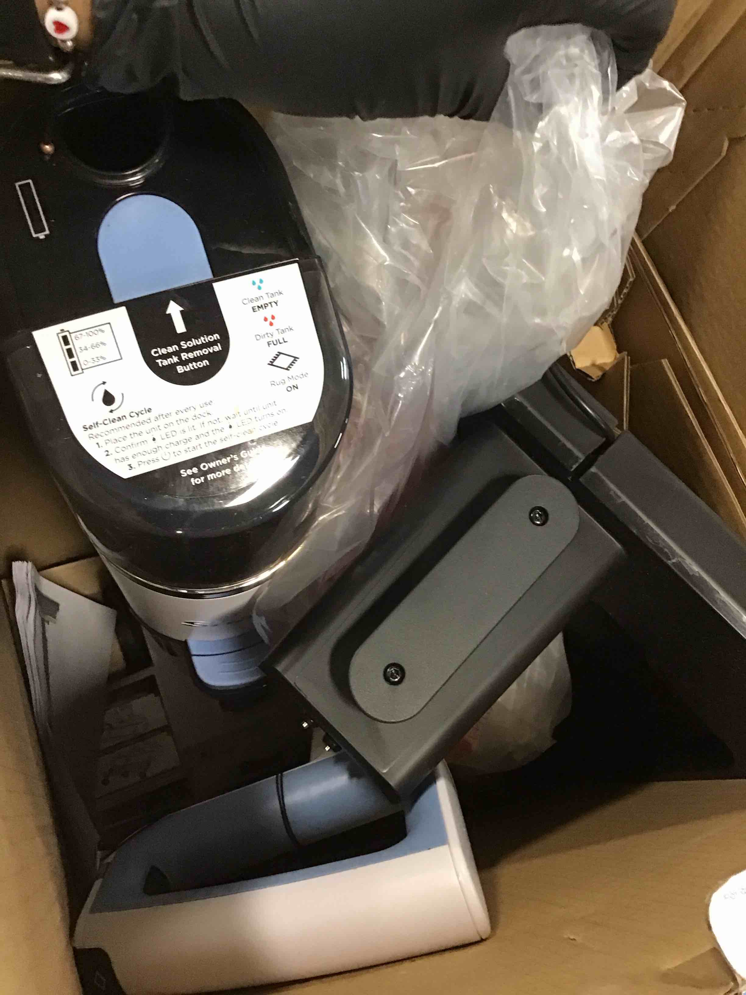 https://s3.amazonaws.com/lotting-images-prod/bidfta/RED6431457_1719432960521.jpeg