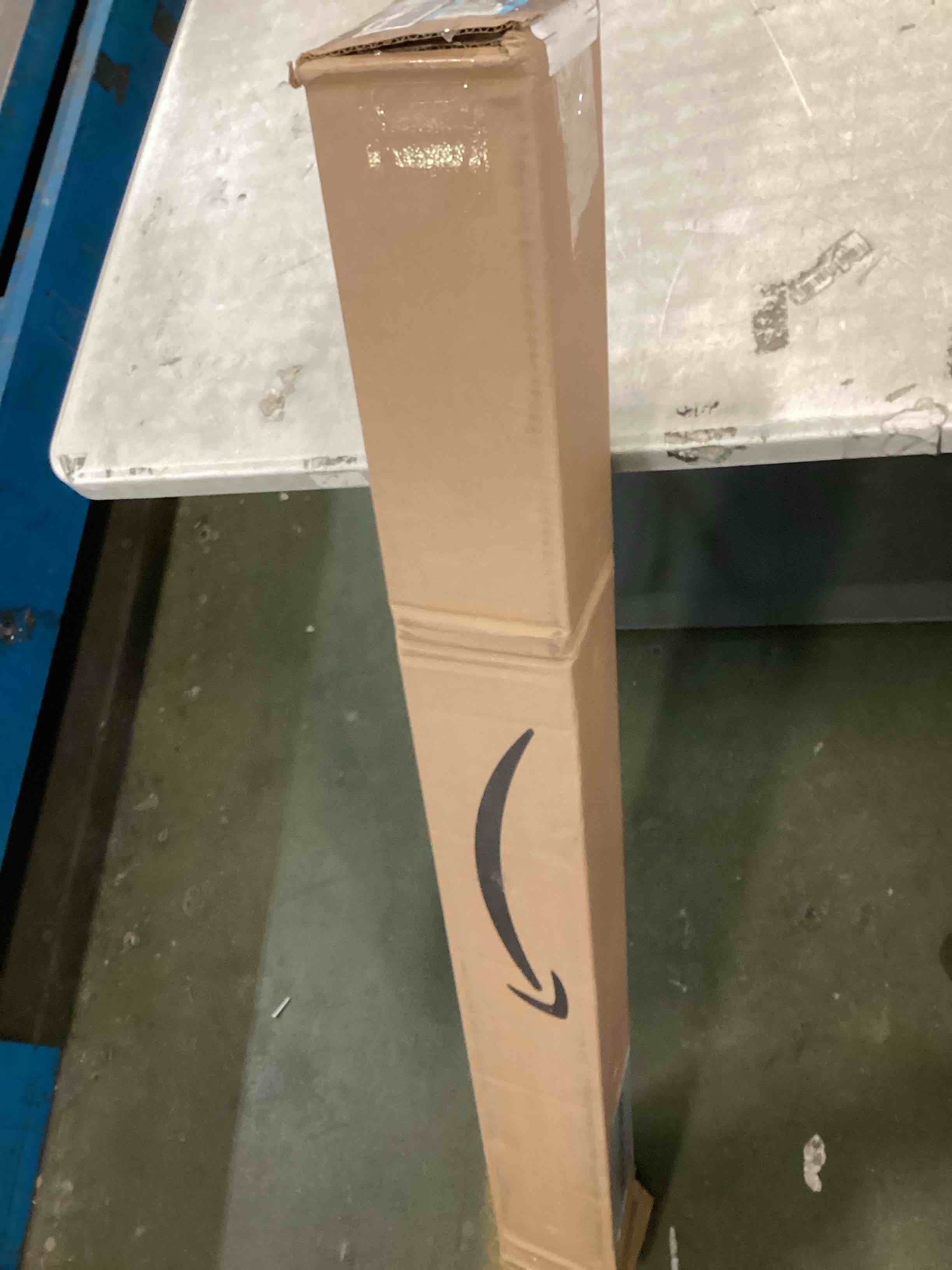 https://s3.amazonaws.com/lotting-images-prod/bidfta/RED6431499_1719490559311.jpeg