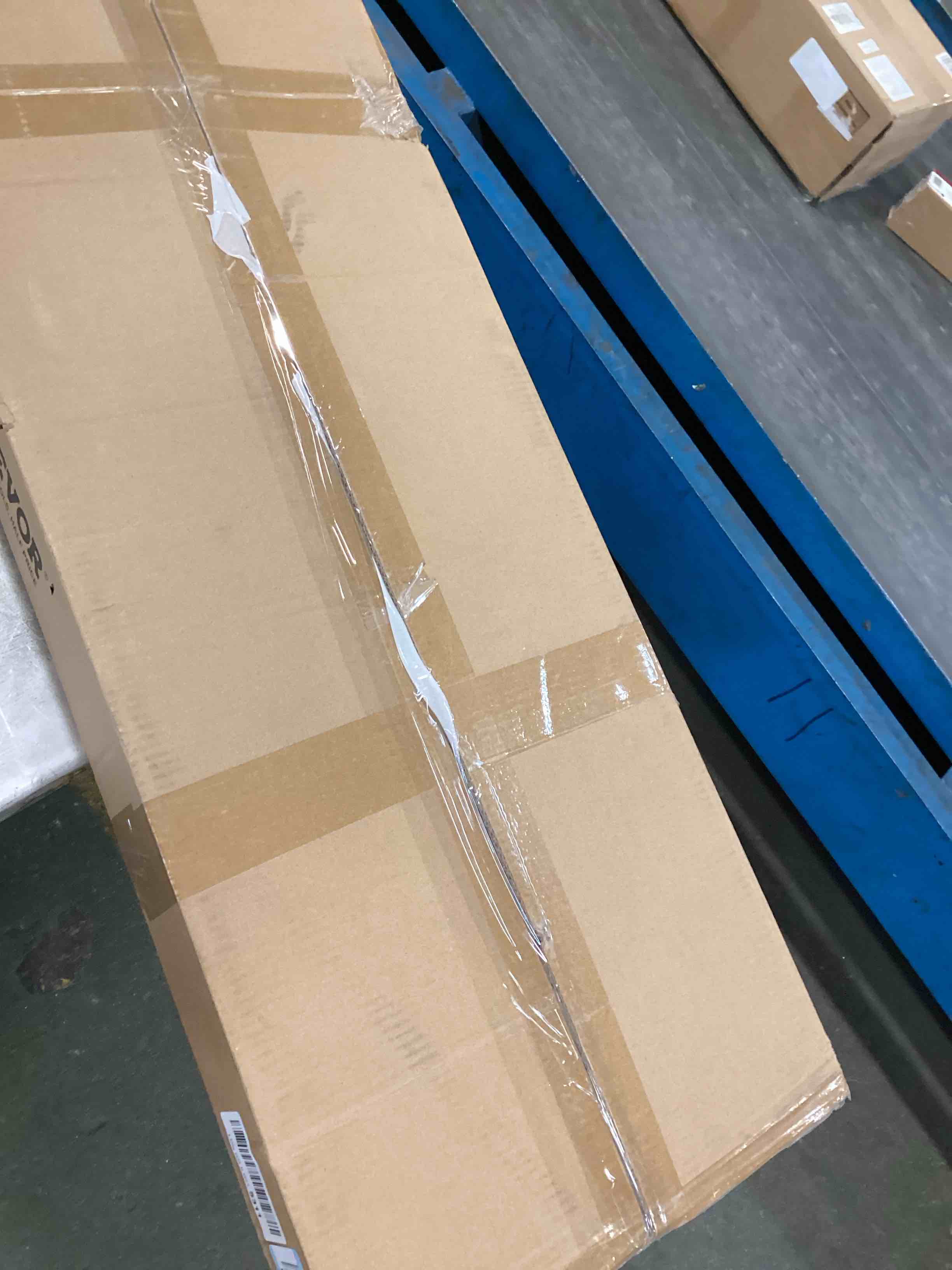 https://s3.amazonaws.com/lotting-images-prod/bidfta/RED6431821_1719586569751.jpeg