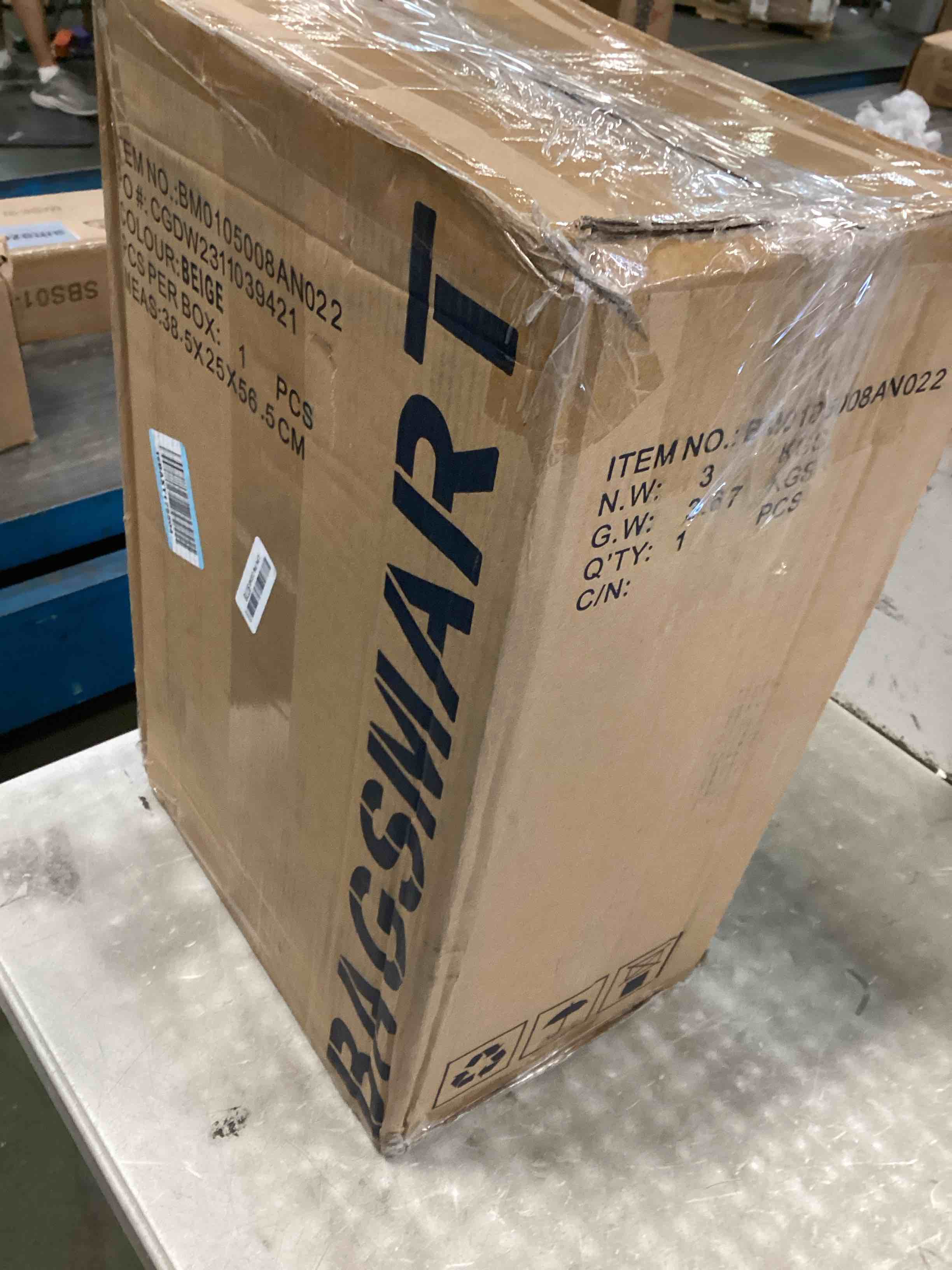 https://s3.amazonaws.com/lotting-images-prod/bidfta/RED6432117_1719851356841.jpeg