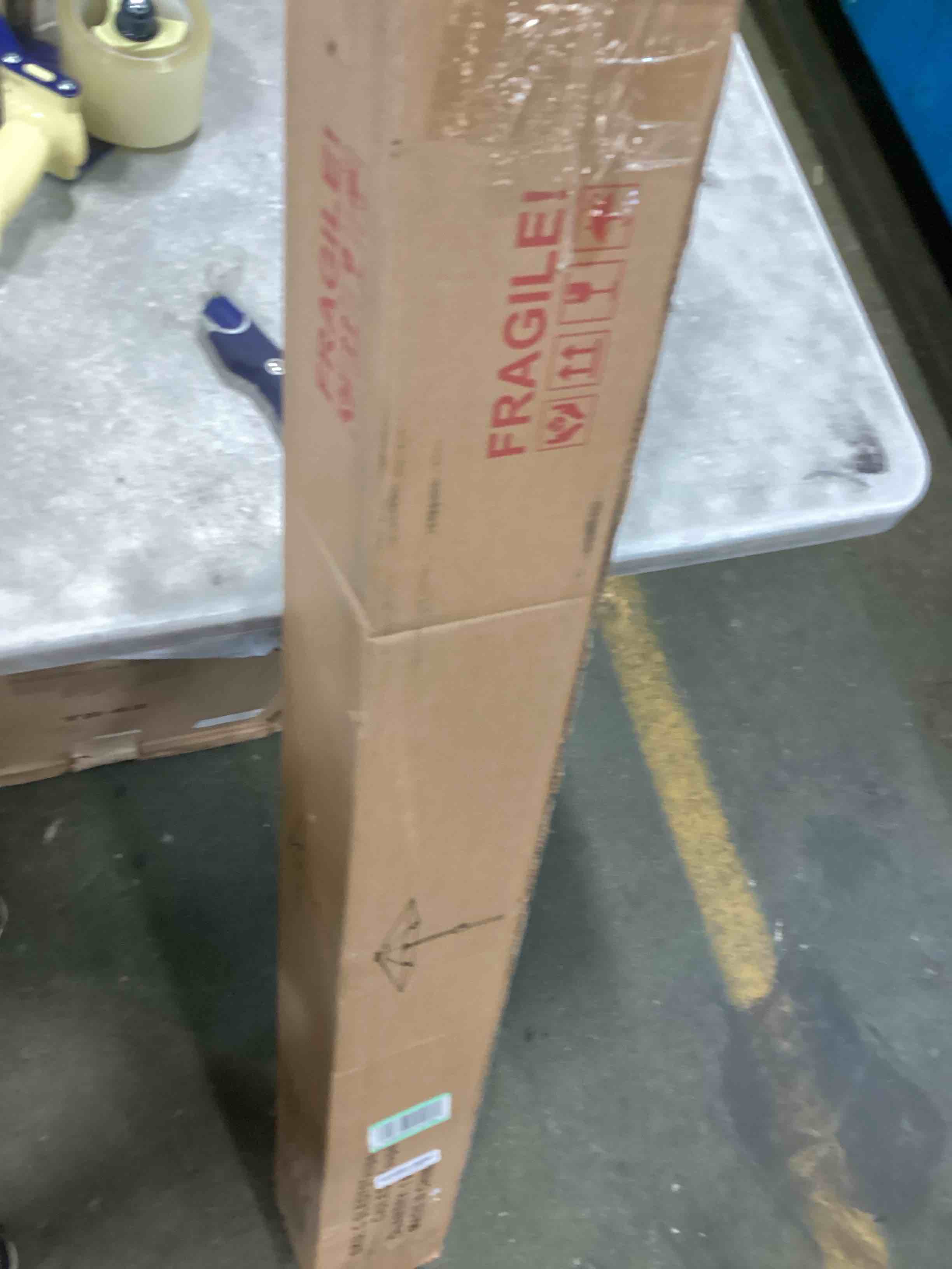 https://s3.amazonaws.com/lotting-images-prod/bidfta/RED6432327_1719934257287.jpeg