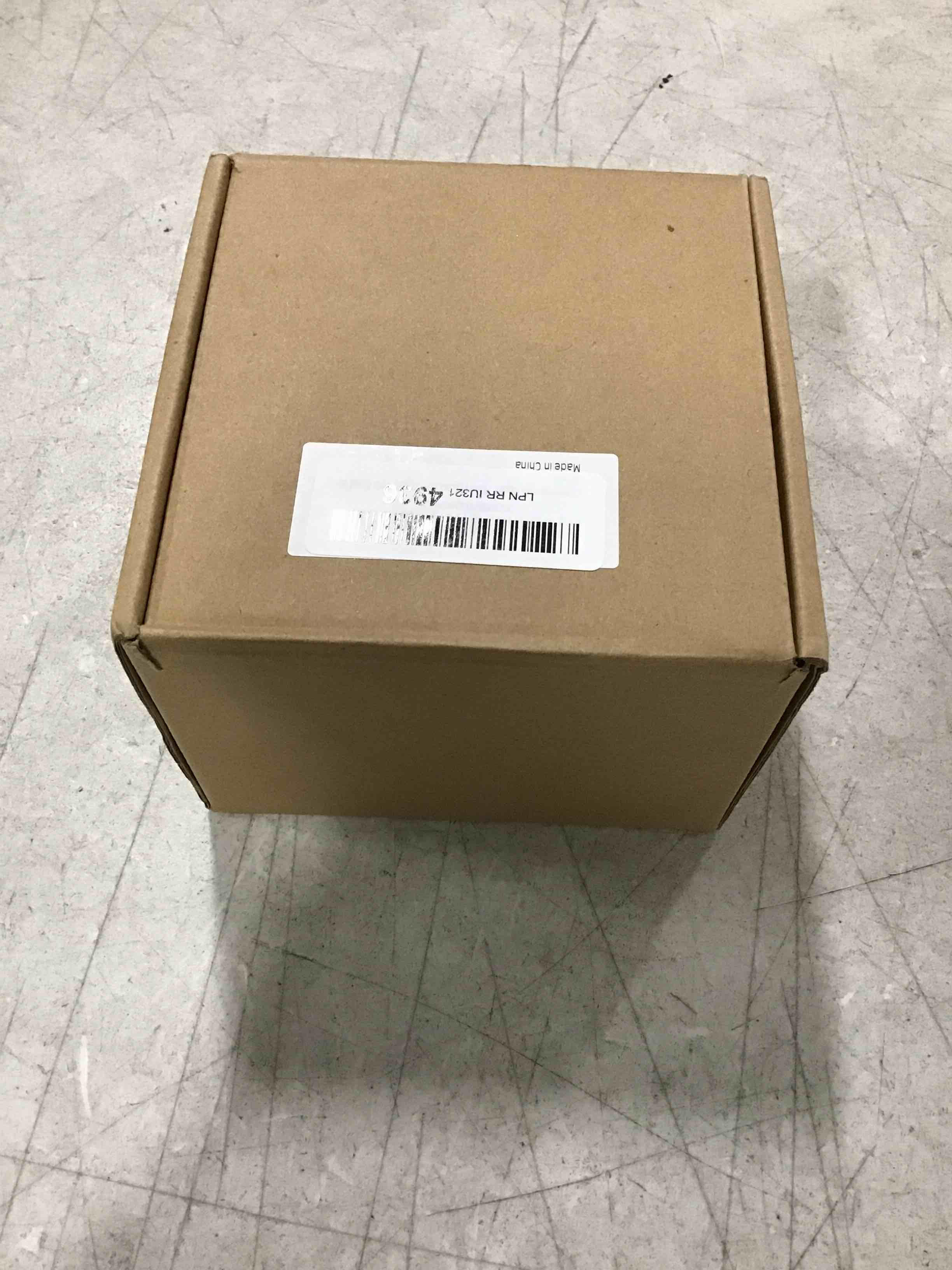 https://s3.amazonaws.com/lotting-images-prod/bidfta/RED6432663_1719416224851.jpeg