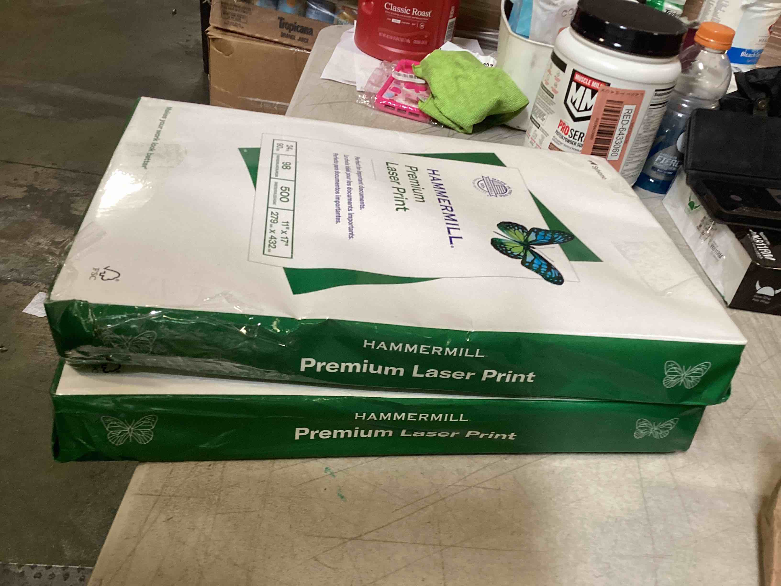https://s3.amazonaws.com/lotting-images-prod/bidfta/RED6433128_1719601430773.jpeg