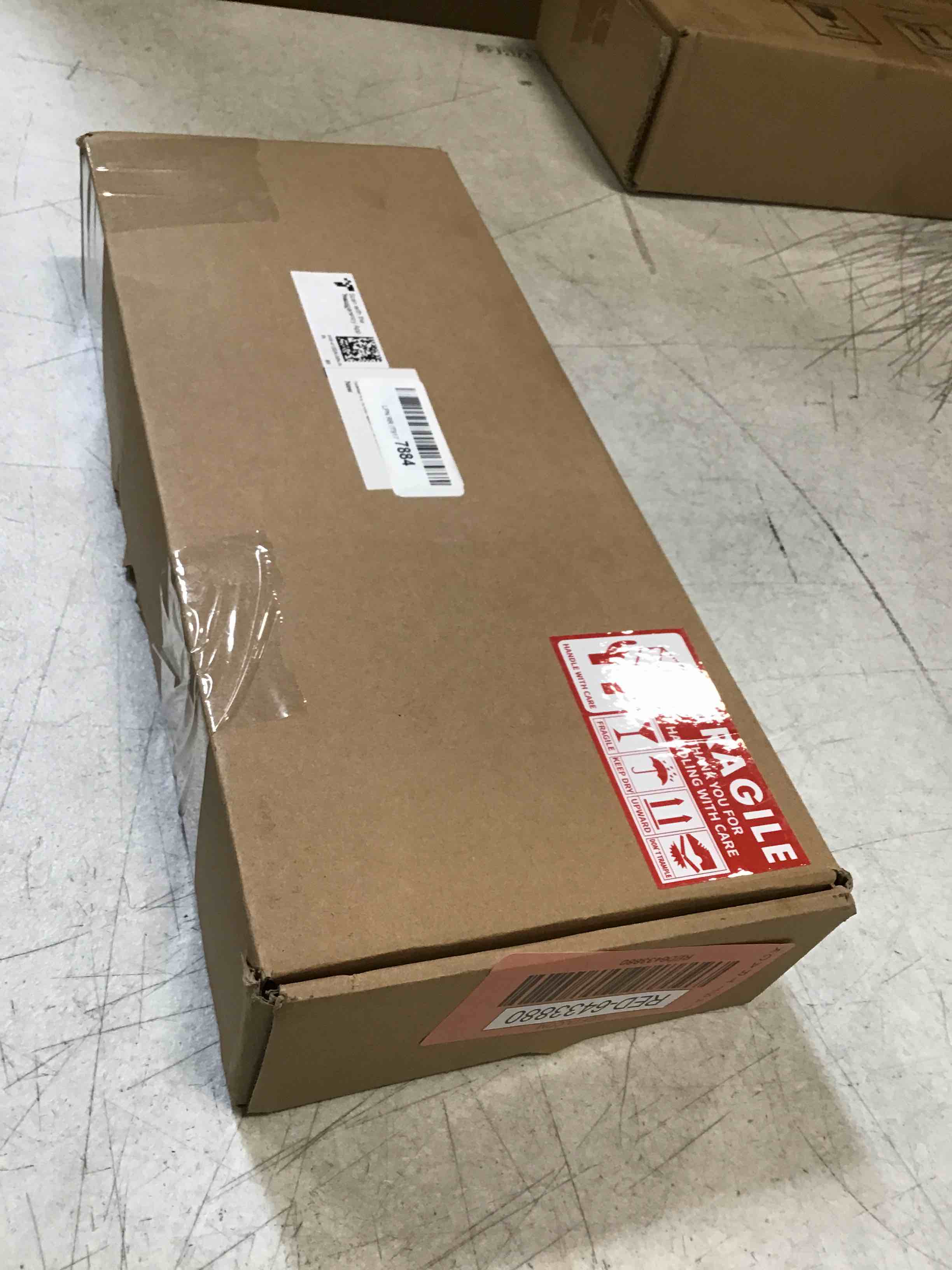 https://s3.amazonaws.com/lotting-images-prod/bidfta/RED6433880_1721316463002.jpeg