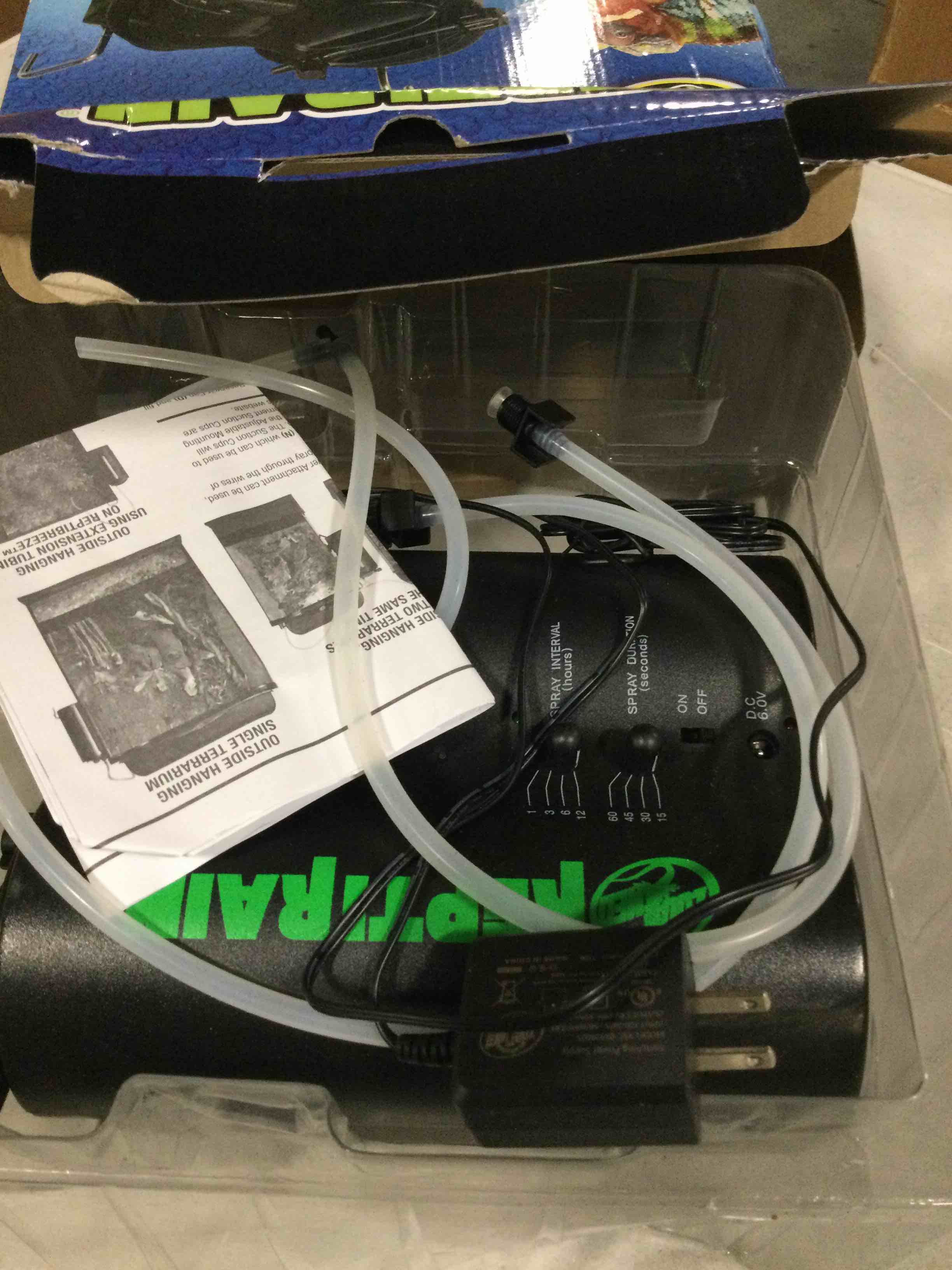 https://s3.amazonaws.com/lotting-images-prod/bidfta/RED6434157_1719404009380.jpeg