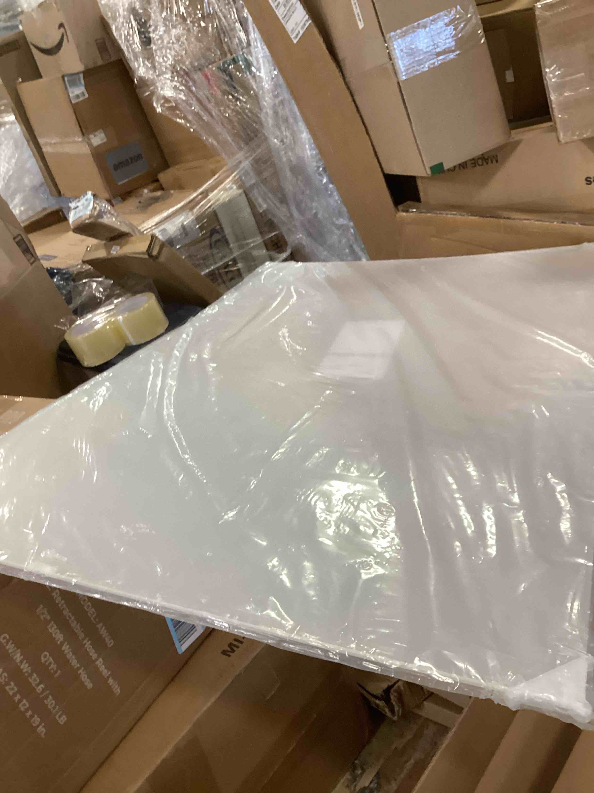 https://s3.amazonaws.com/lotting-images-prod/bidfta/RED6437686_1719851728049.jpeg