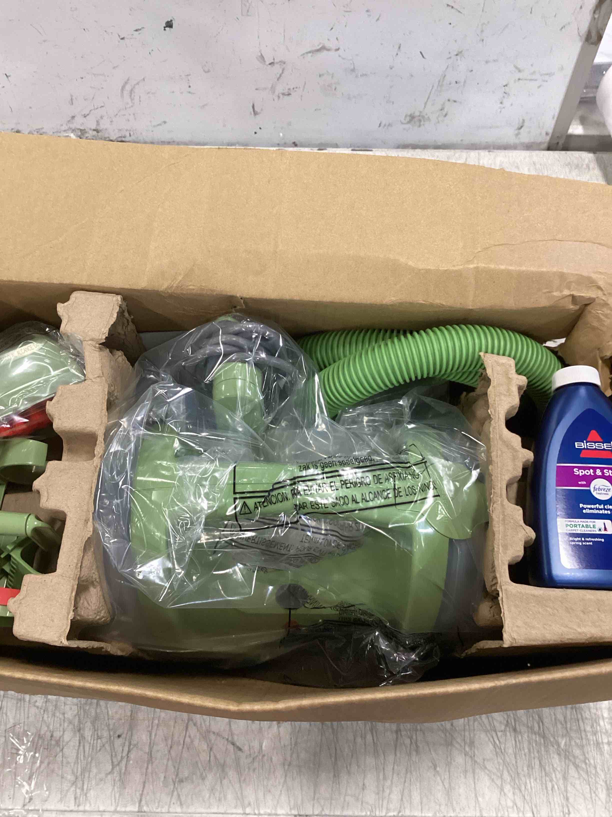 https://s3.amazonaws.com/lotting-images-prod/bidfta/RED6437775_1719869490306.jpeg