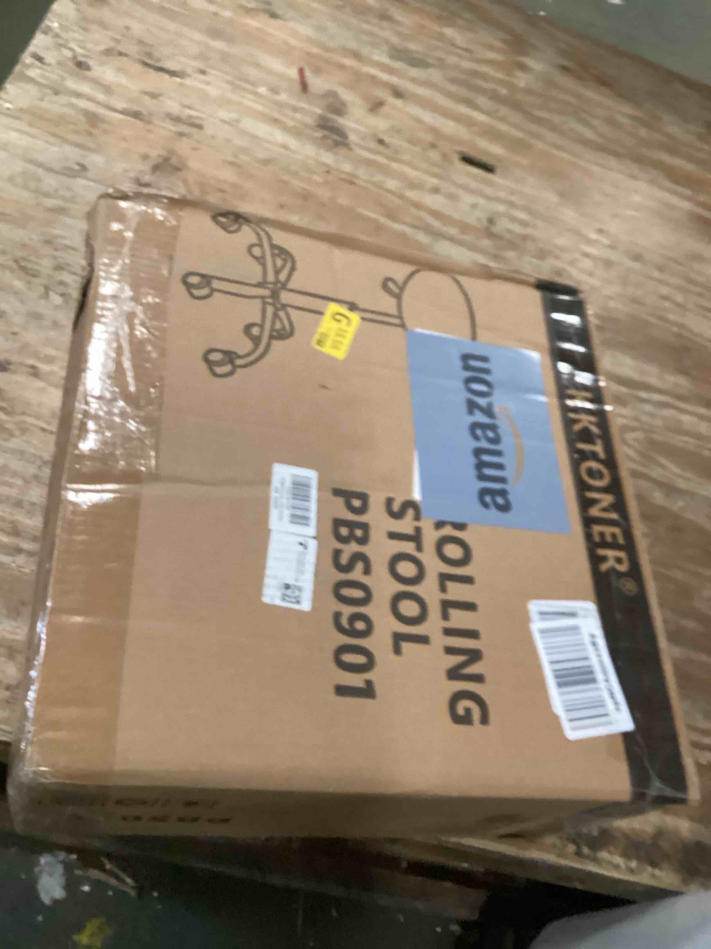 https://s3.amazonaws.com/lotting-images-prod/bidfta/RED6438059_1719937665829.jpeg