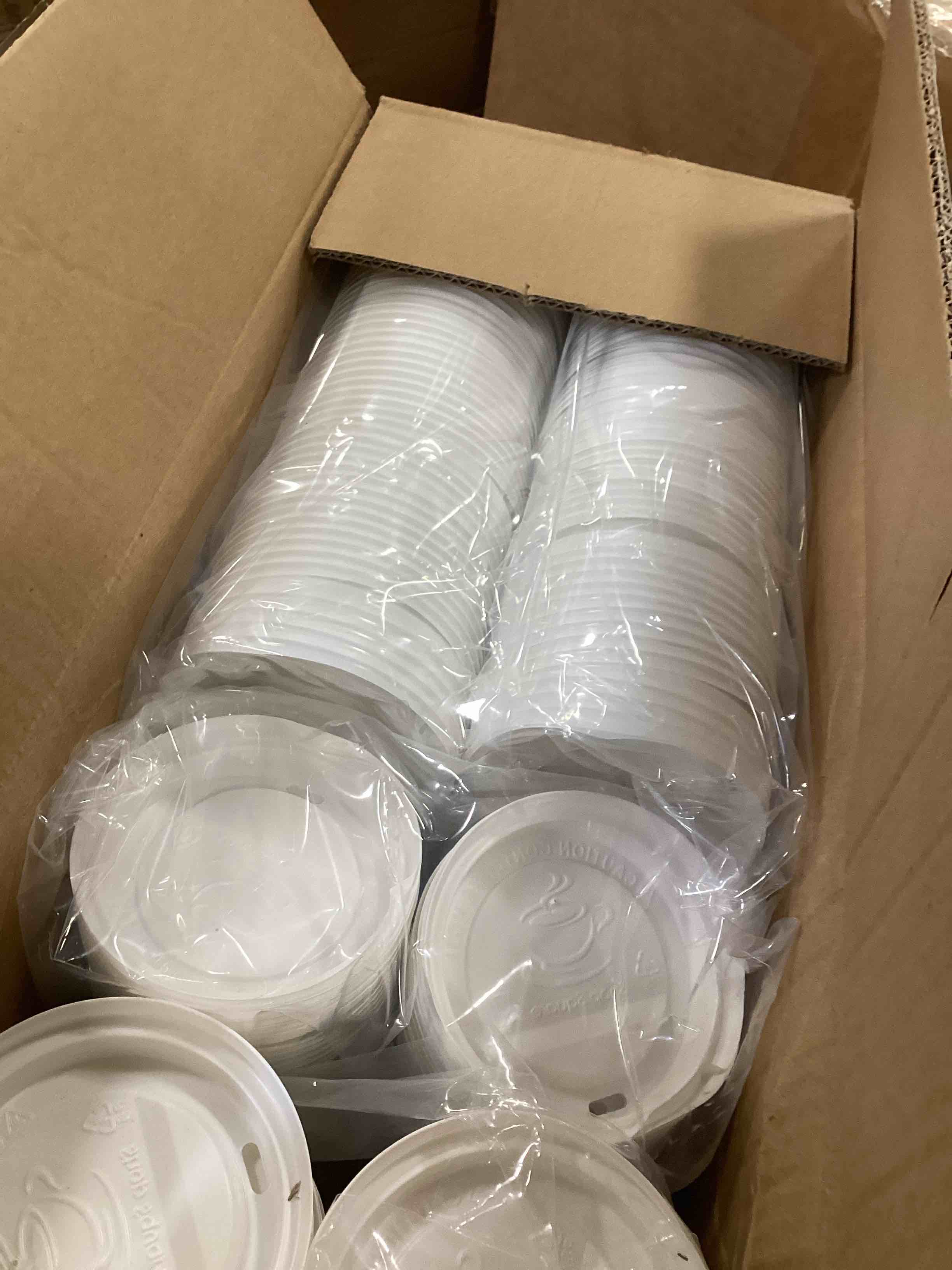 https://s3.amazonaws.com/lotting-images-prod/bidfta/RED6438080_1719942474817.jpeg