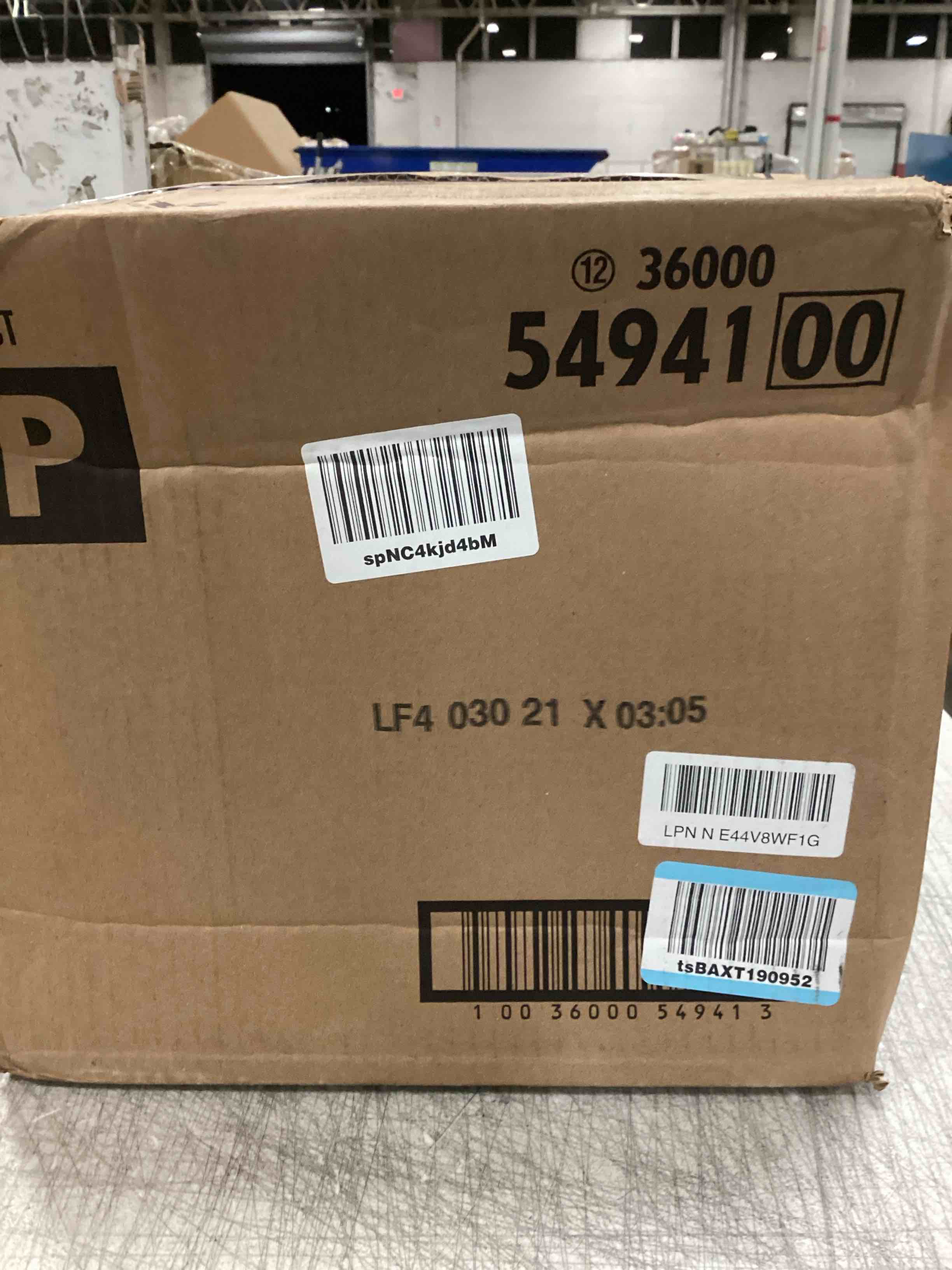 https://s3.amazonaws.com/lotting-images-prod/bidfta/RED6438339_1719981165294.jpeg