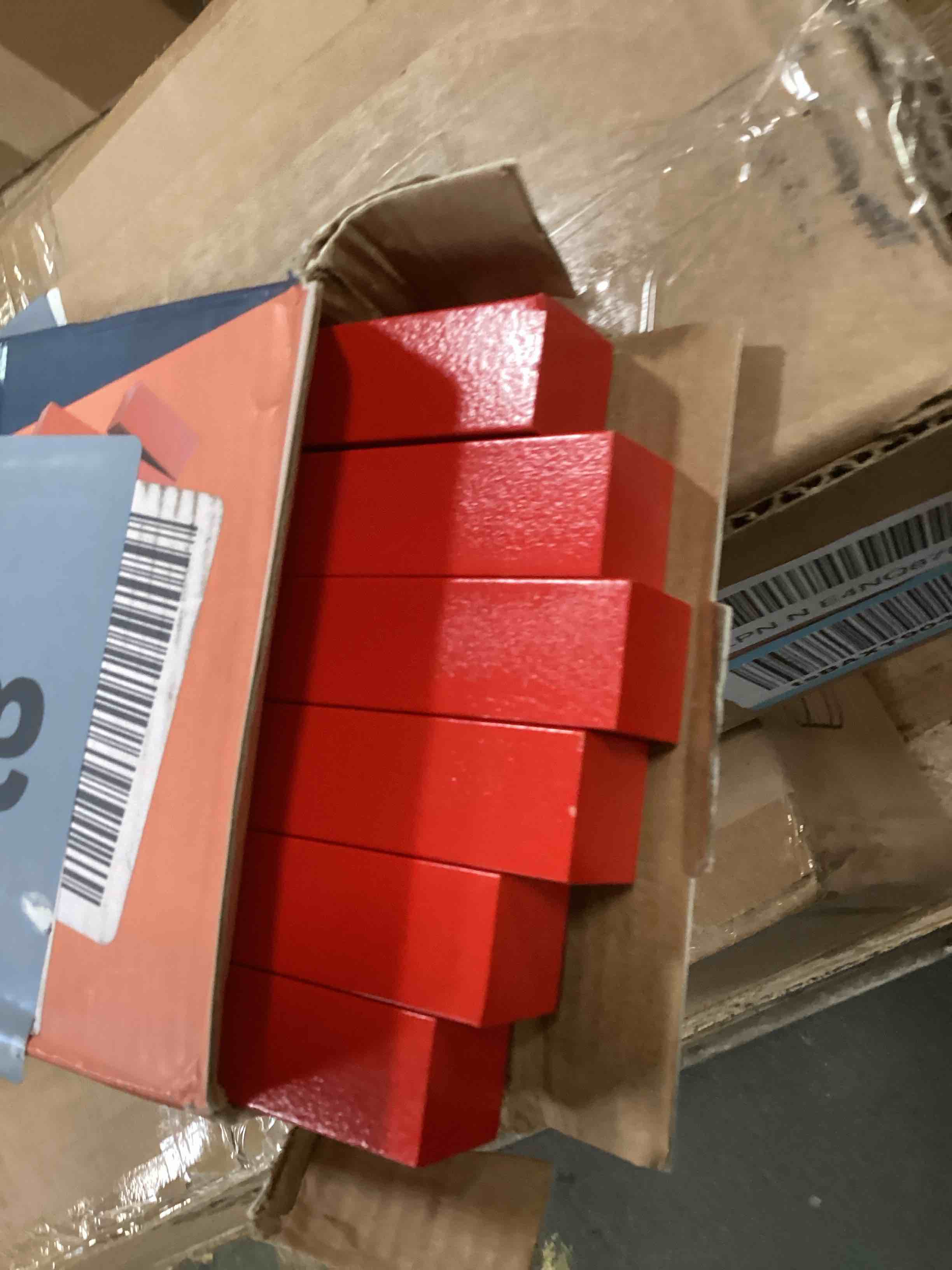 https://s3.amazonaws.com/lotting-images-prod/bidfta/RED6438382_1720006404827.jpeg