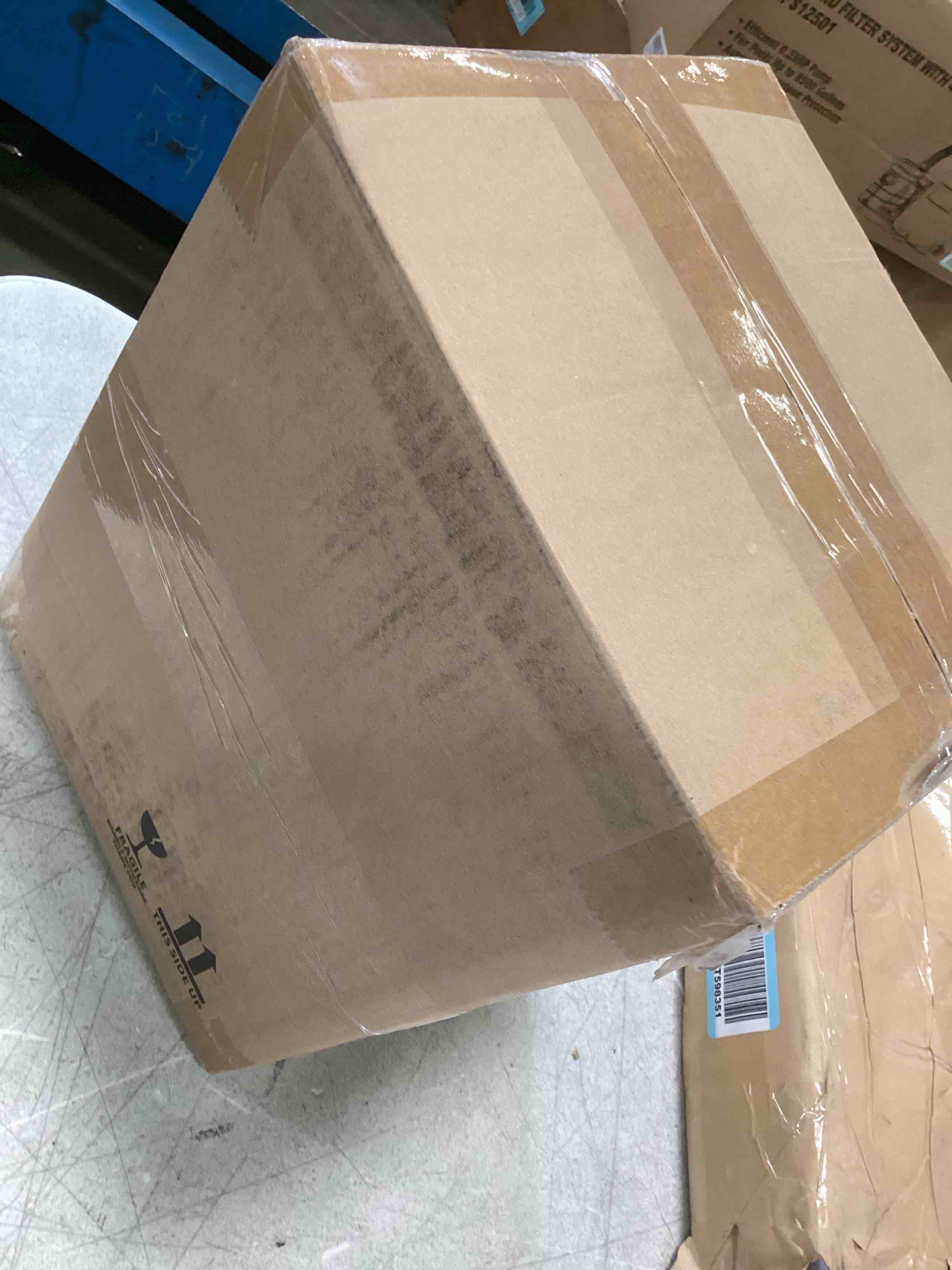 https://s3.amazonaws.com/lotting-images-prod/bidfta/RED6438601_1719600872367.jpeg