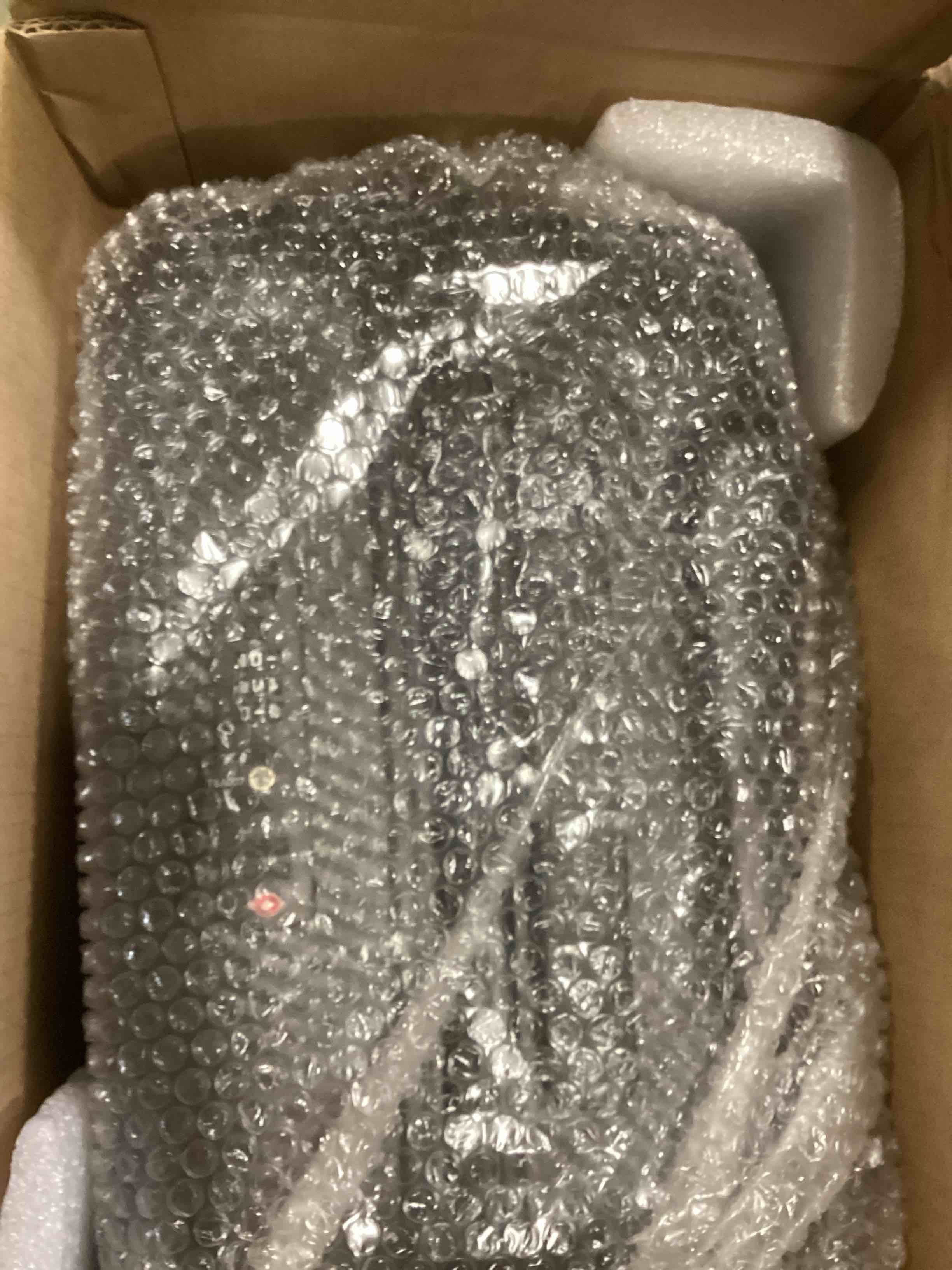 https://s3.amazonaws.com/lotting-images-prod/bidfta/RED6438639_1719605303147.jpeg