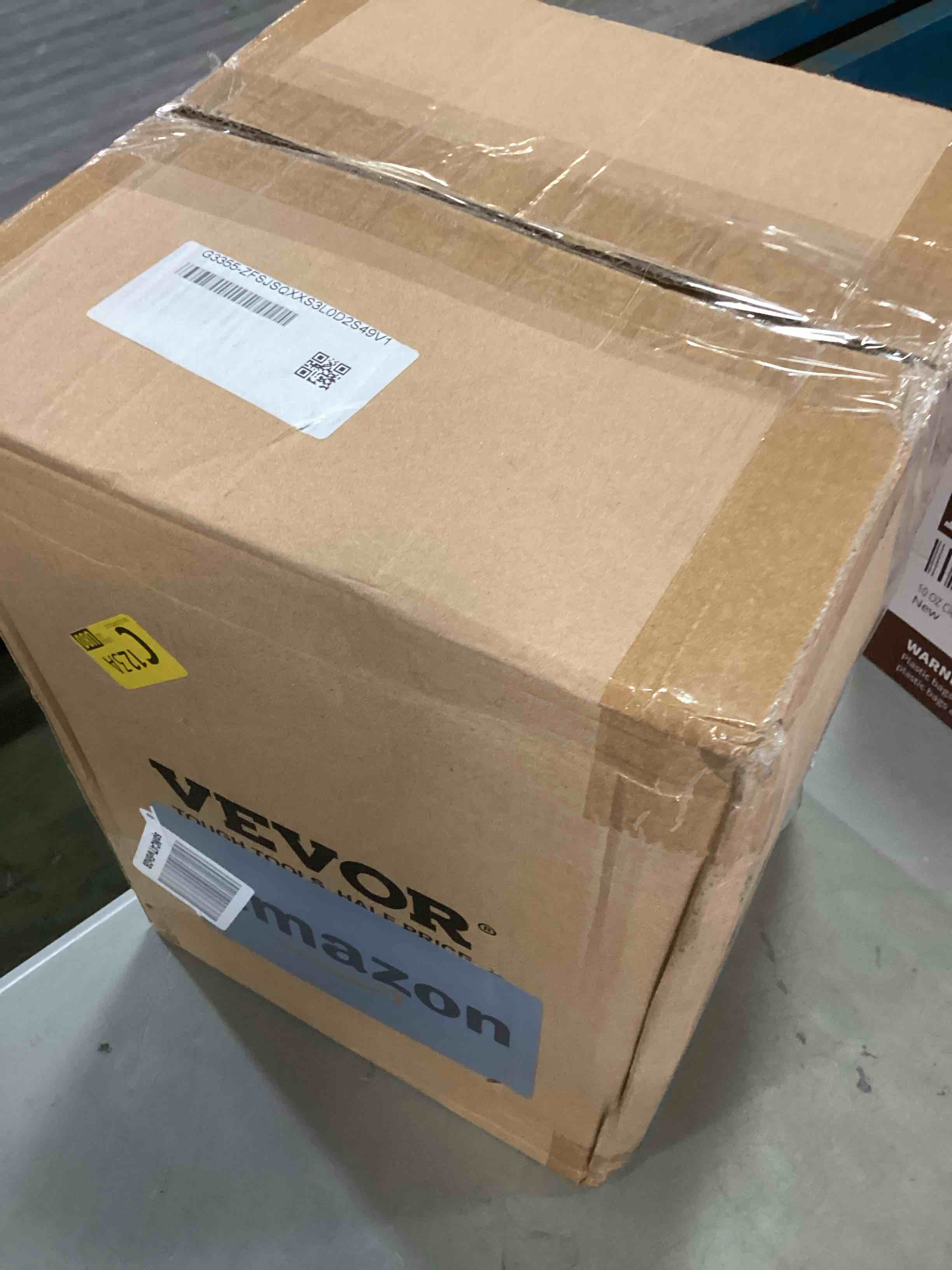 https://s3.amazonaws.com/lotting-images-prod/bidfta/RED6439100_1719944280381.jpeg