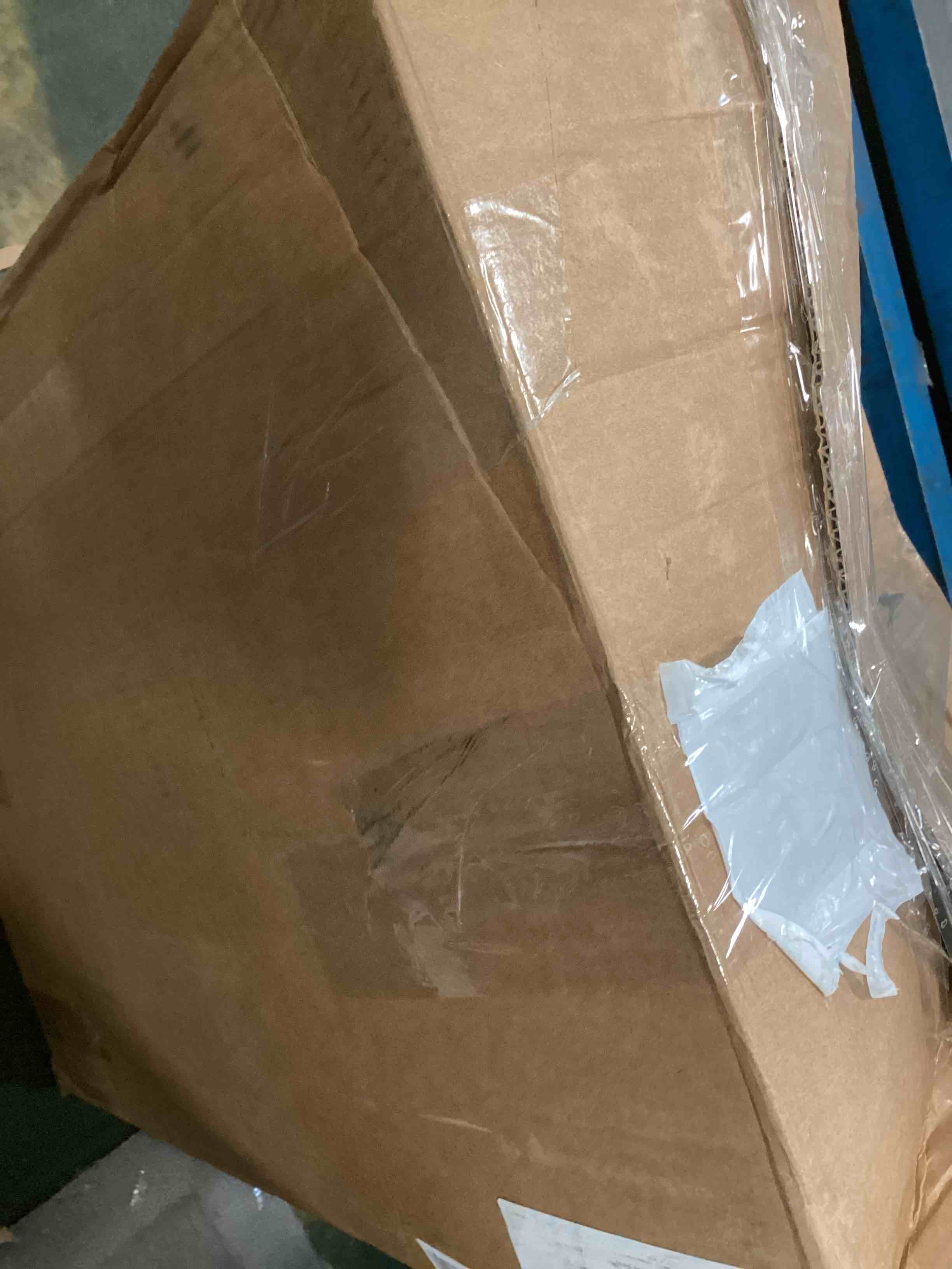 https://s3.amazonaws.com/lotting-images-prod/bidfta/RED6439449_1720184524822.jpeg